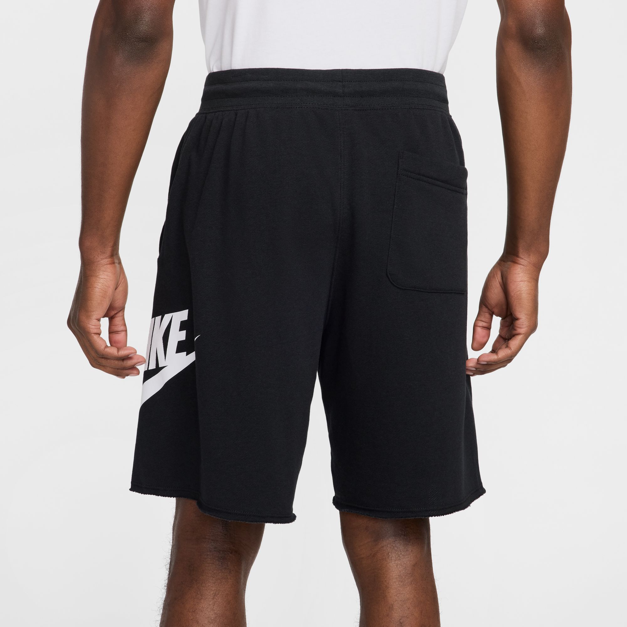 NIKE M NK CLUB ALUMNI FT SHORT BLACK/BLACK/WHITE – Bild 4