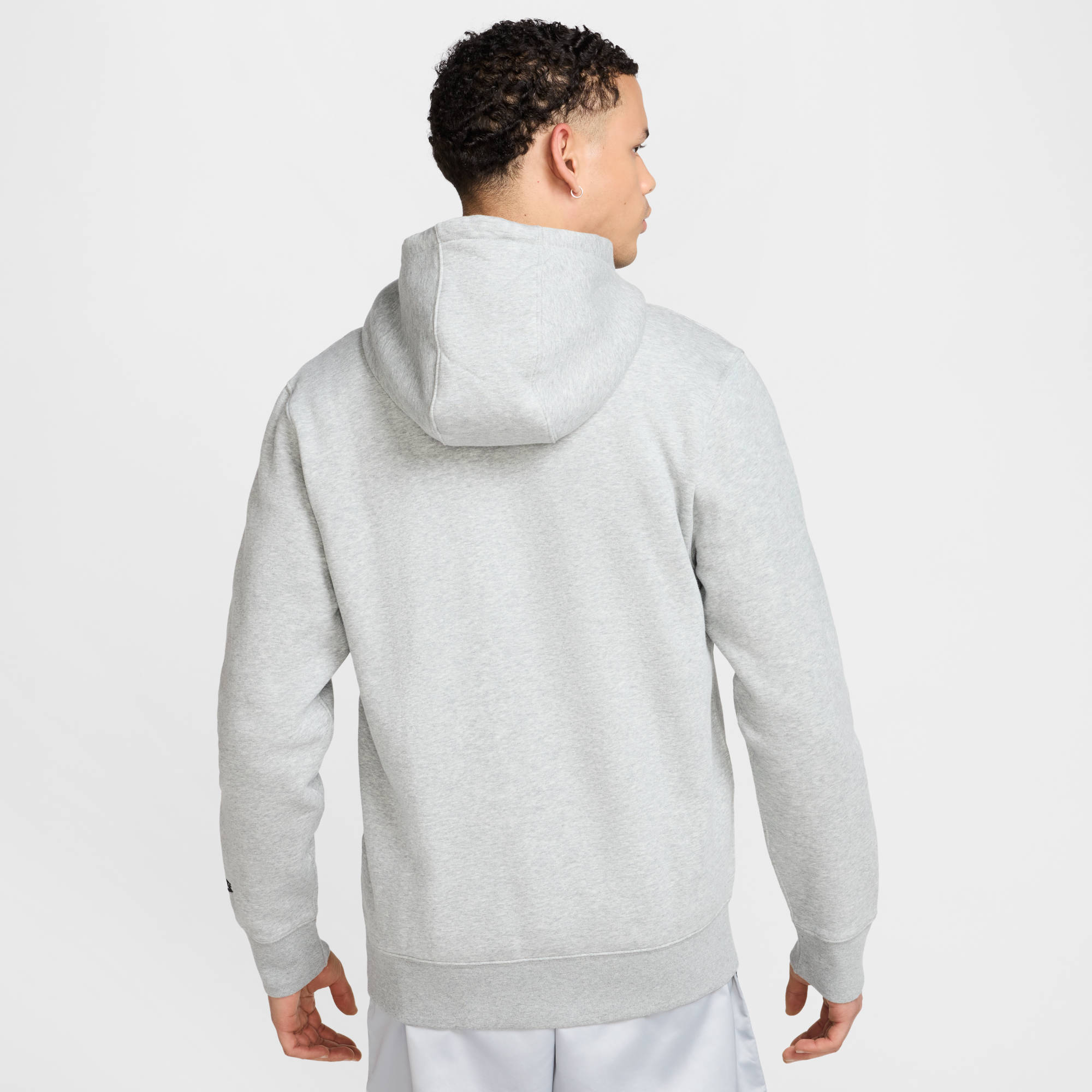 NIKE M NK CLUB BB PO HDY NSW GFX DK GREY HEATHER/LT SMOKE GREY/ – Bild 2