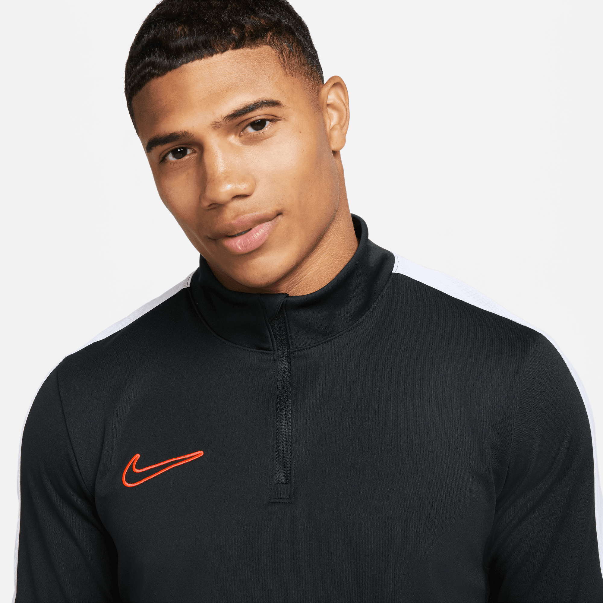 NIKE M NK DF ACD23 DRIL TOP BR BLACK/WHITE/BRIGHT CRIMSON – Bild 3