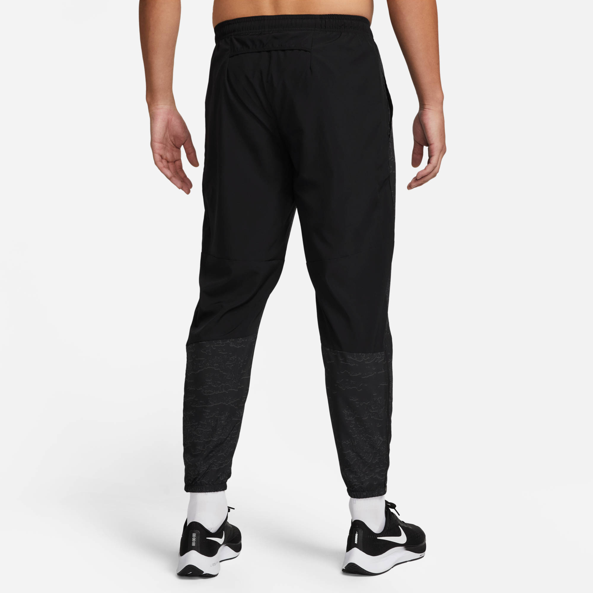 NIKE M NK DF RDVN CHLLGR WVN PNT BLACK/REFLECTIVE SILV – Bild 2