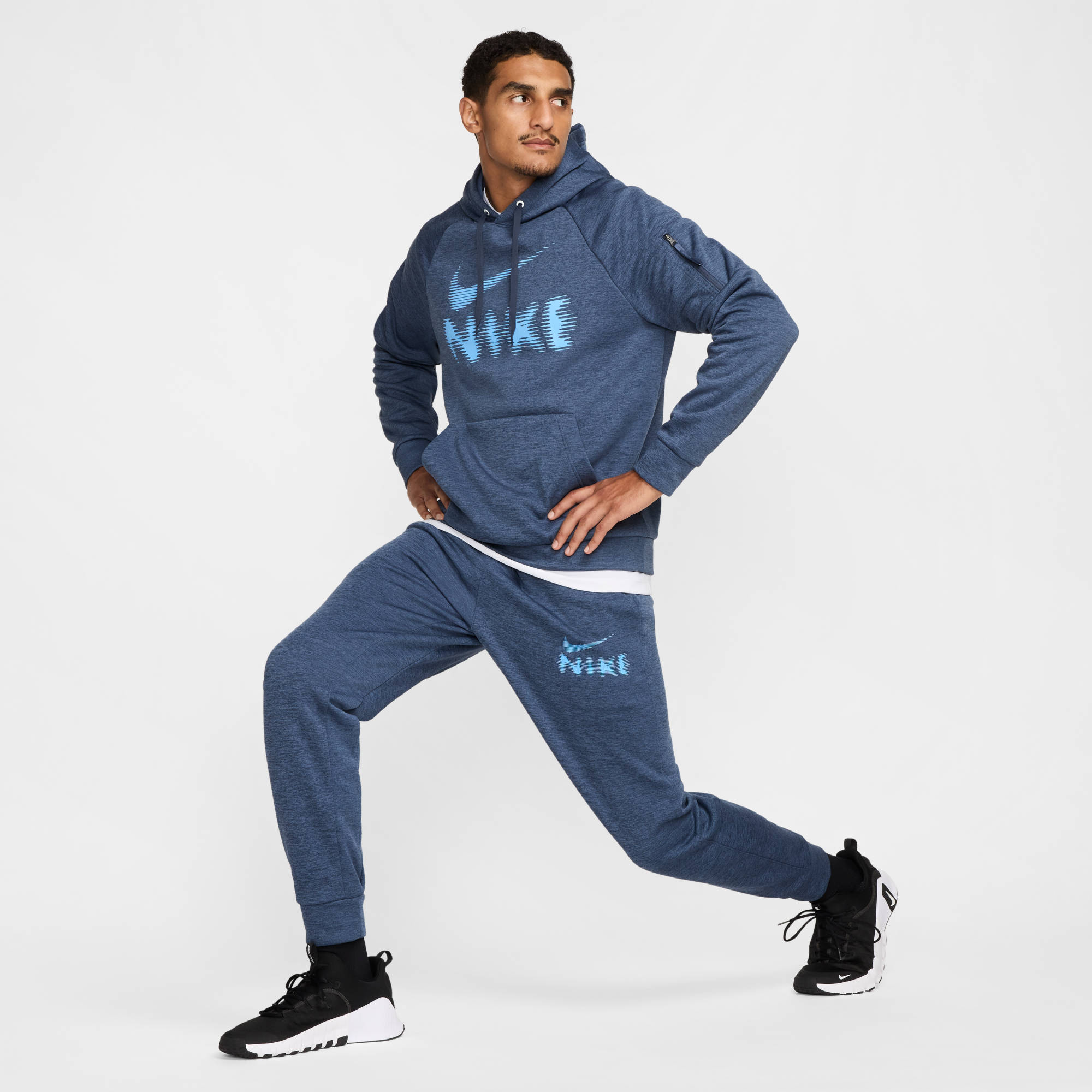 NIKE M NK TF JOGGER PANT SWOOSH THUNDER BLUE/UNIVERSITY BLUE – Bild 6