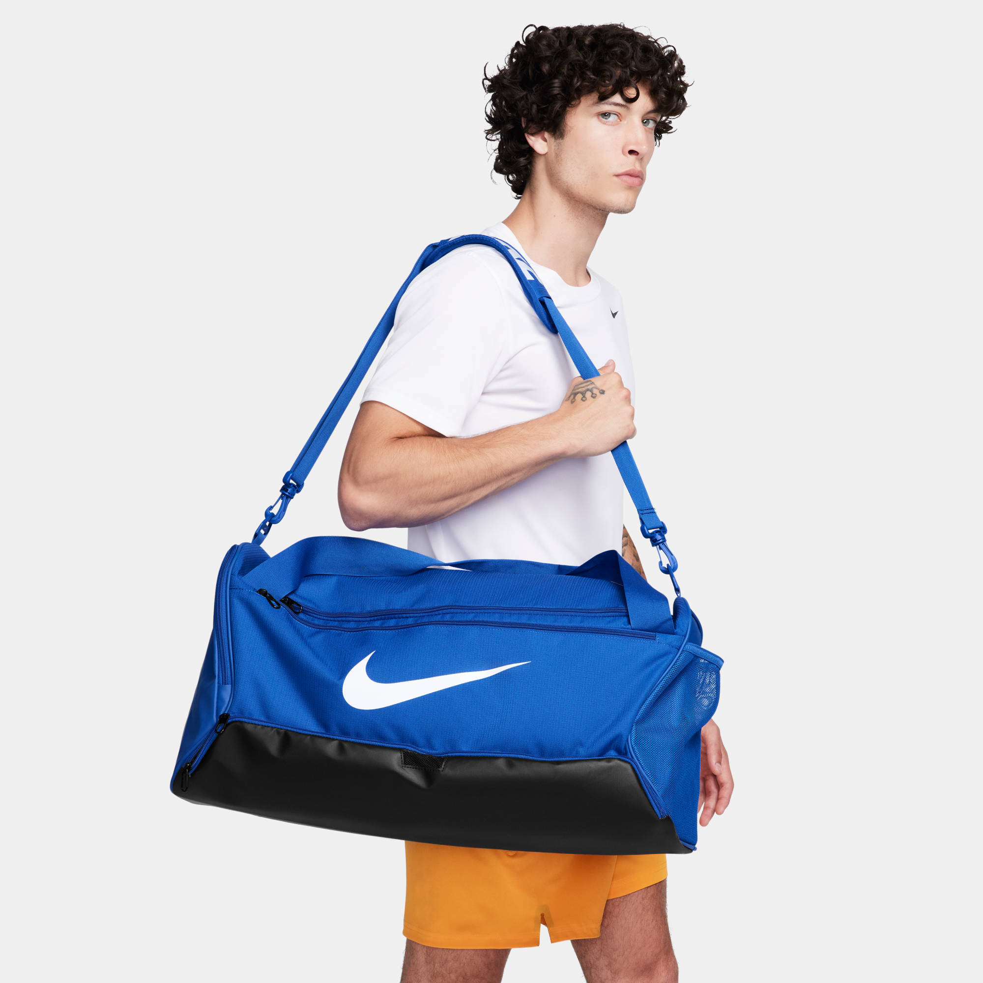 NIKE NK BRSLA M DUFF - 9.5 (60L) GAME ROYAL/BLACK/WHITE – Bild 2