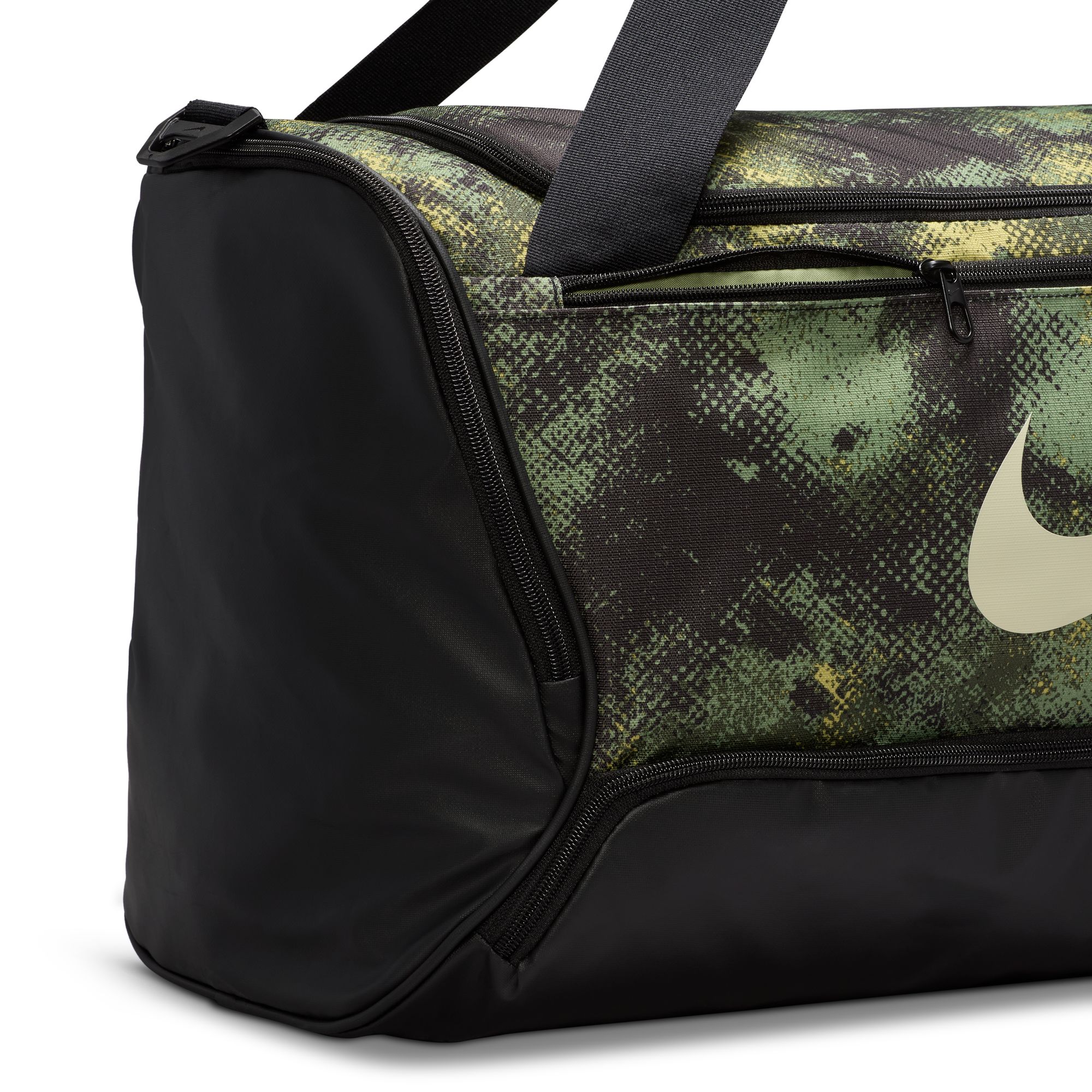 NIKE NK BRSLA M DUFF - 9.5 CAMO AOP OIL GREEN/BLACK/COCONUT MILK – Bild 6