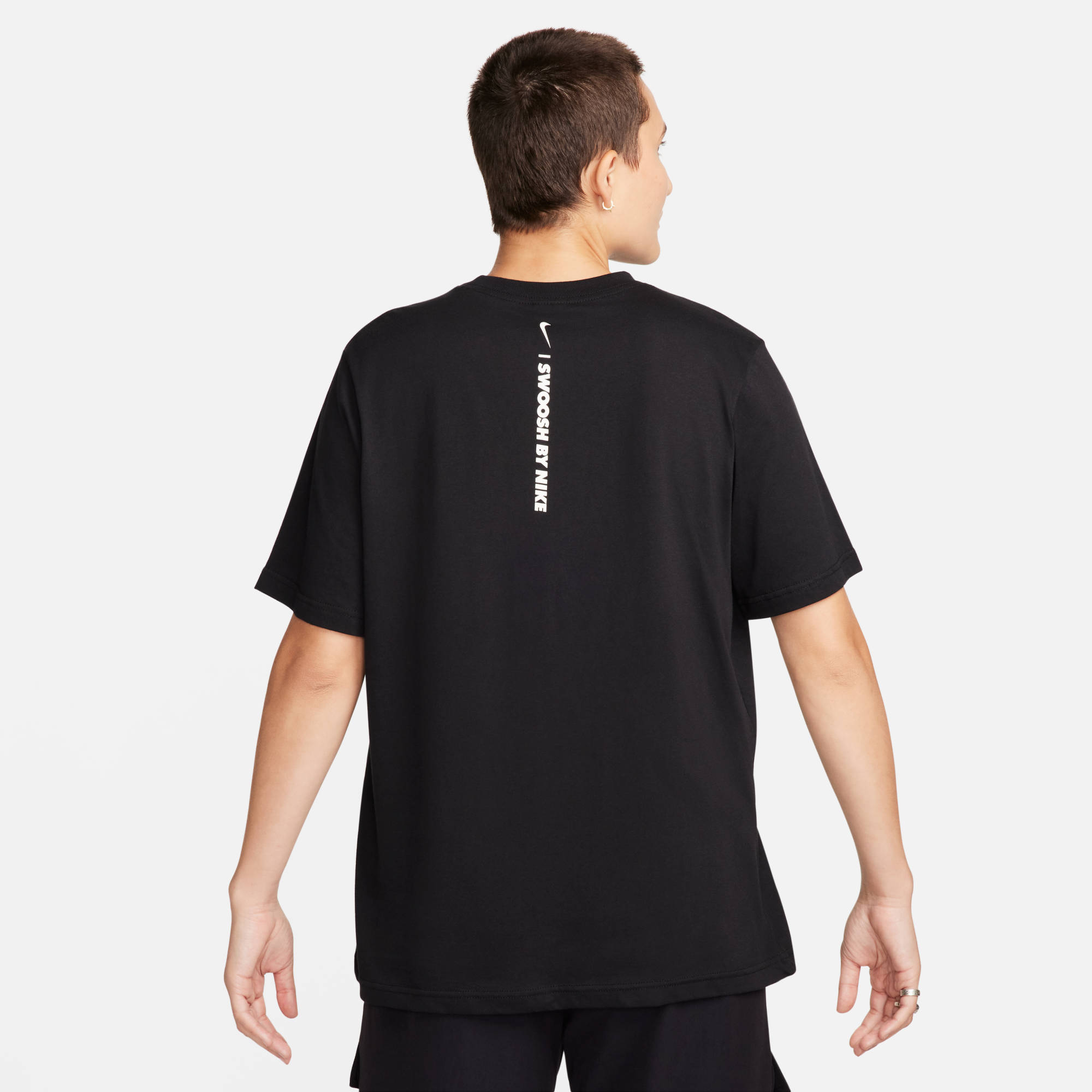 NIKE W NSW TEE BF GLS BLACK/SAIL – Bild 2