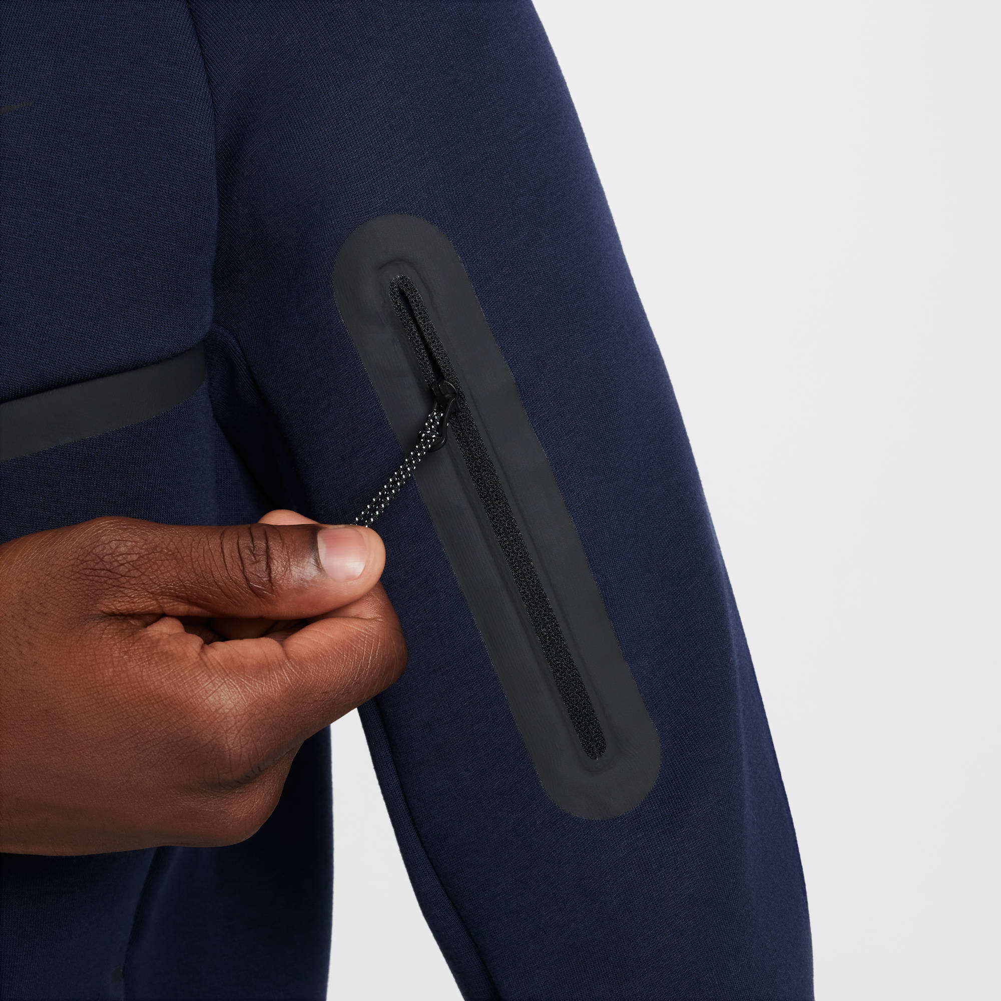 NIKE M NK TCH FLC FZ WR HOODIE OBSIDIAN/BLACK – Bild 6