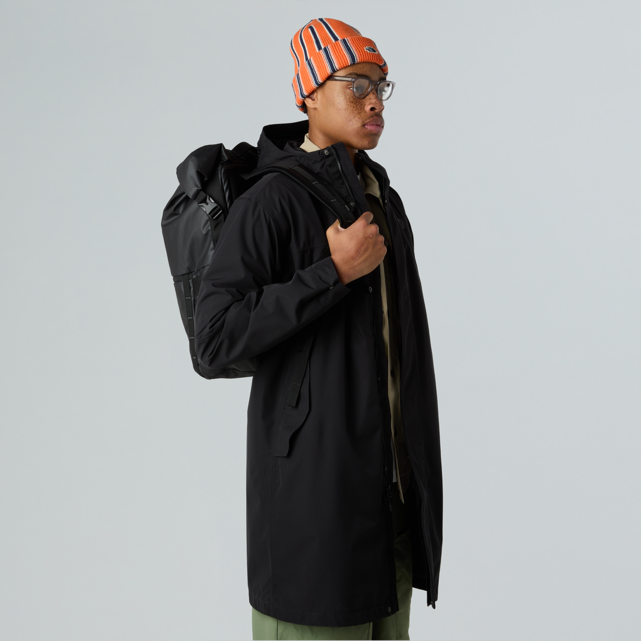 THE NORTH FACE BASE CAMP VOYAGER ROLLTOP TNF BLACK/ASPHALT GREY – Bild 7