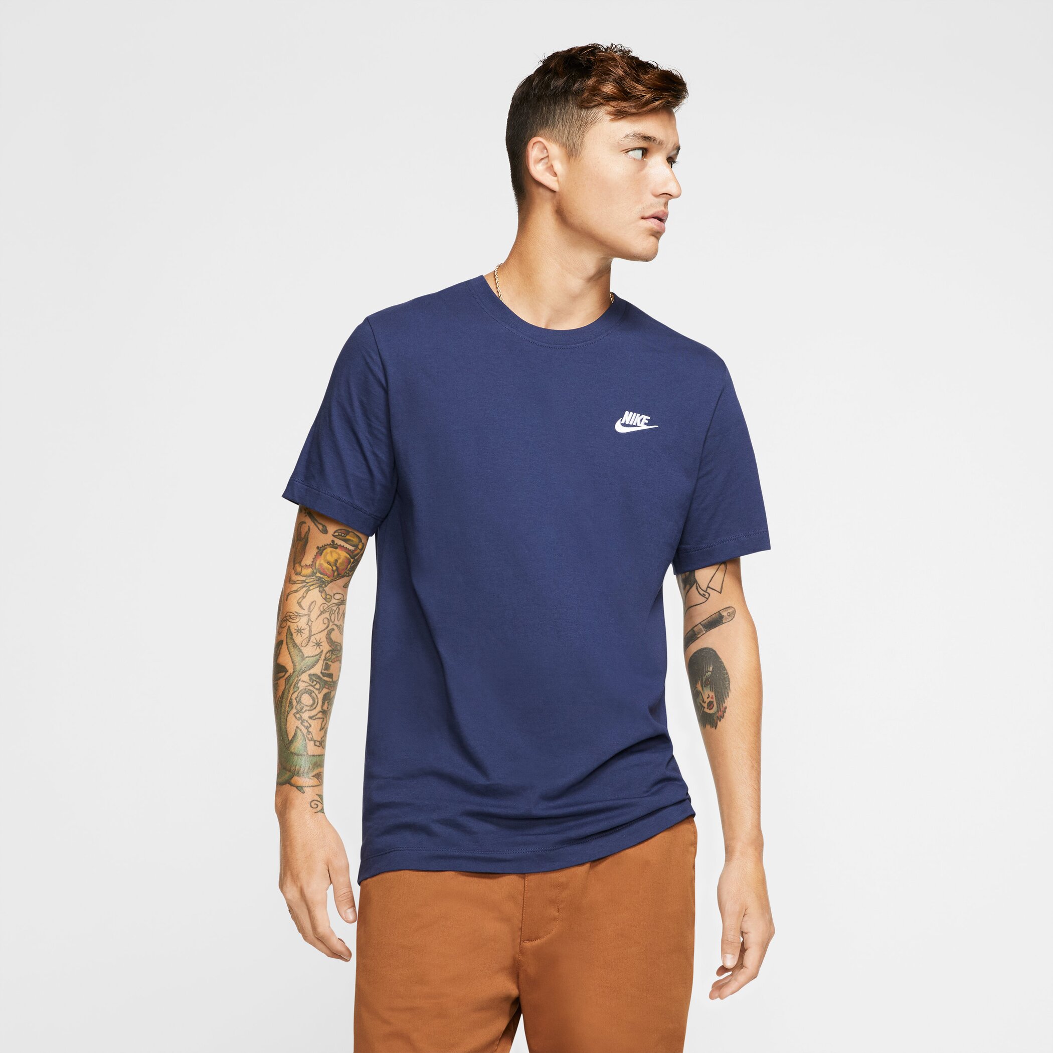 NIKE M NSW CLUB TEE MIDNIGHT NAVY/WHITE – Bild 4