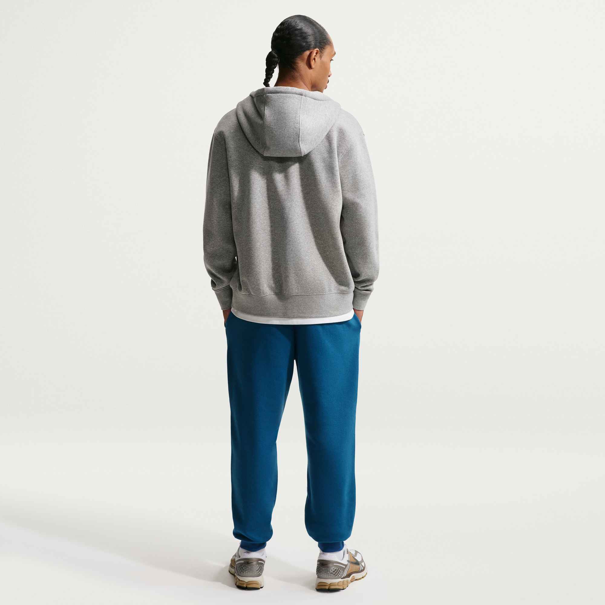 NIKE M NK CLUB BB JOGGER COURT BLUE/COURT BLUE/LT KHAKI – Bild 2