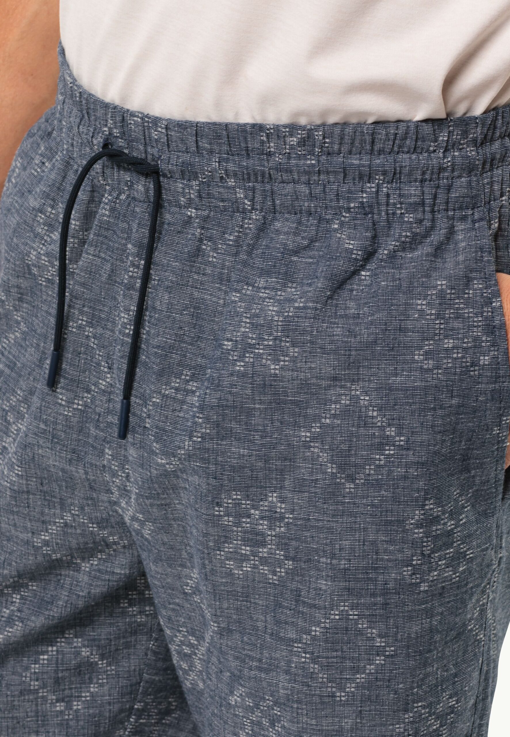 JACK WOLFSKIN KARANA SHORTS M NIGHT BLUE – Bild 3