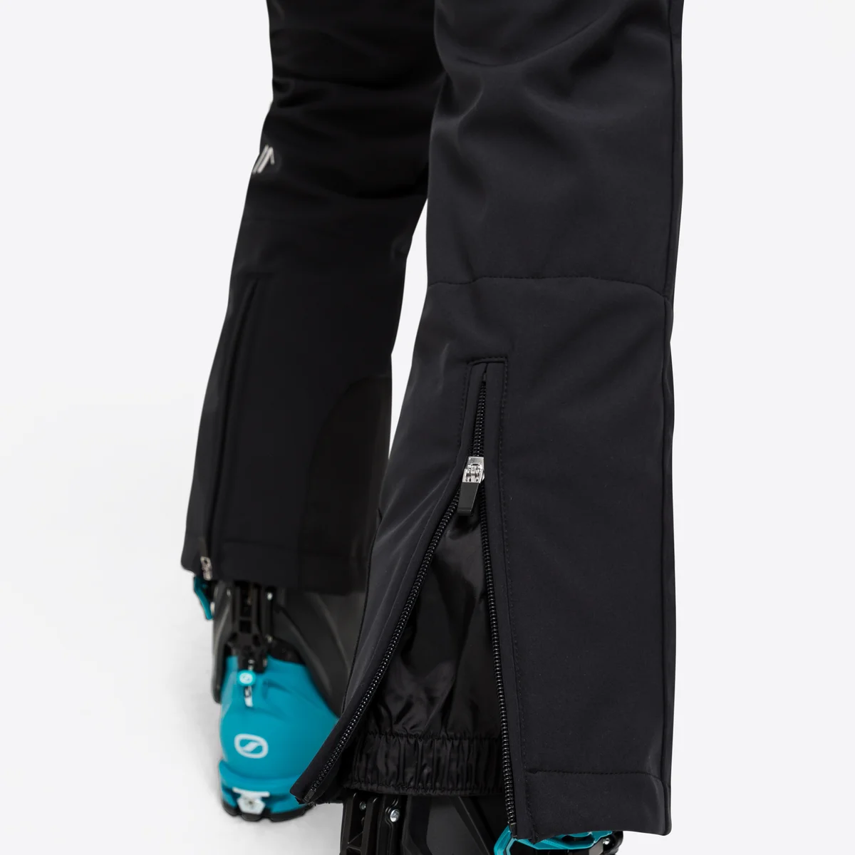MAIER SPORTS Mary Da-Hose Softshell BLACK – Bild 3