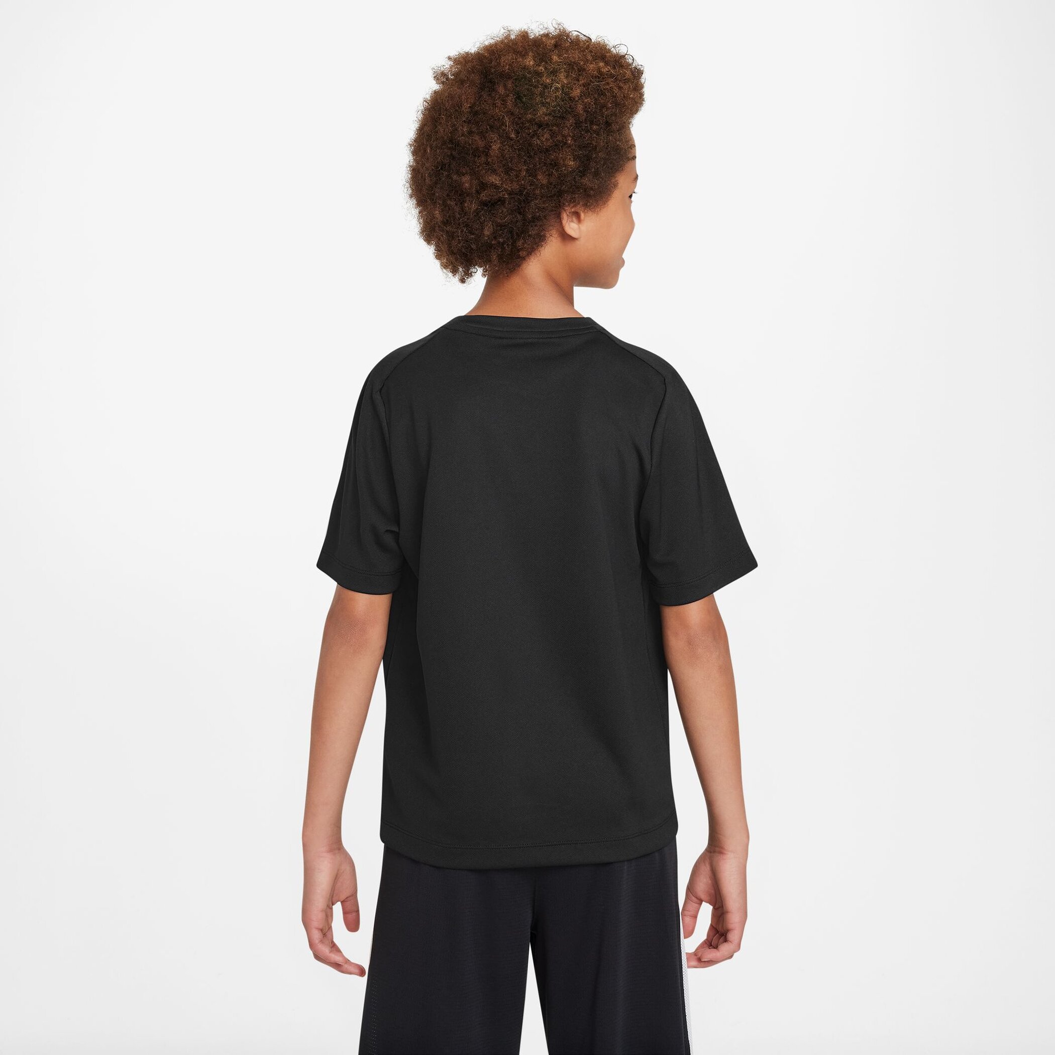 NIKE B NK DF MULTI+ SS TOP HBR BLACK/WHITE – Bild 2