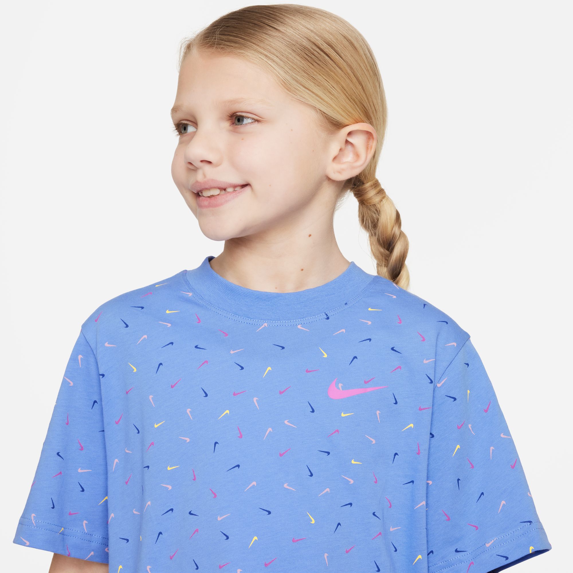 NIKE G NK NSW TEE BOXY SWOOSH AOP POLAR – Bild 3