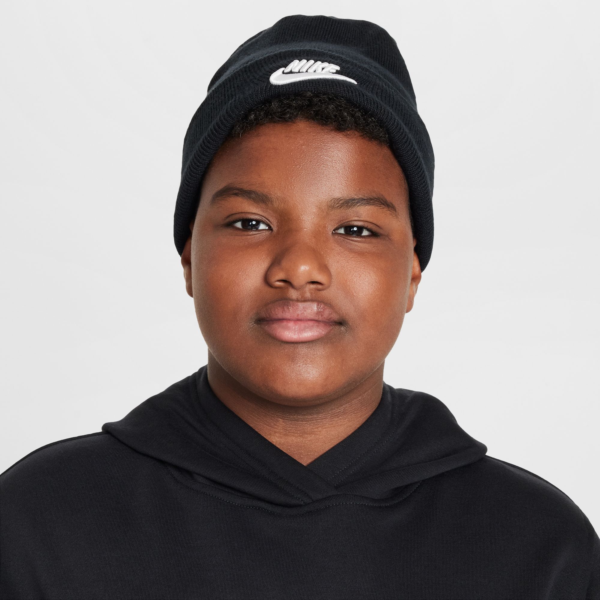 NIKE K NK PEAK BEANIE TC FUT BLACK/WHITE