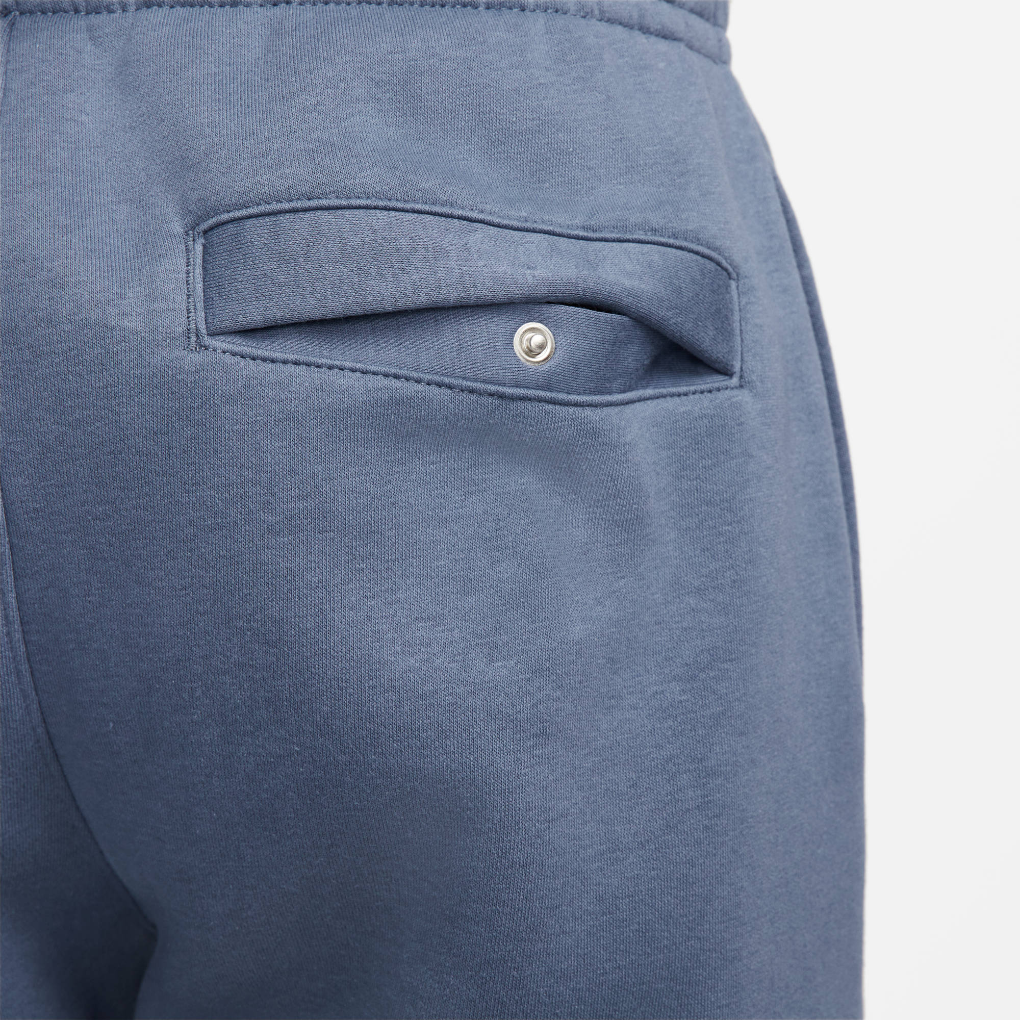 NIKE M NK CLUB+ BB CF PANT MLOGO DIFFUSED BLUE – Bild 5