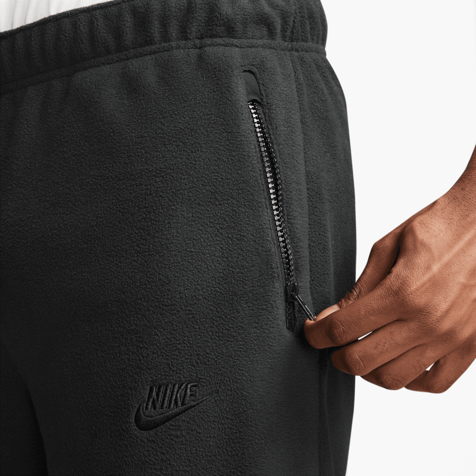 NIKE M NK CLUB+ POLAR FLC CF PANT BLACK/BLACK – Bild 3