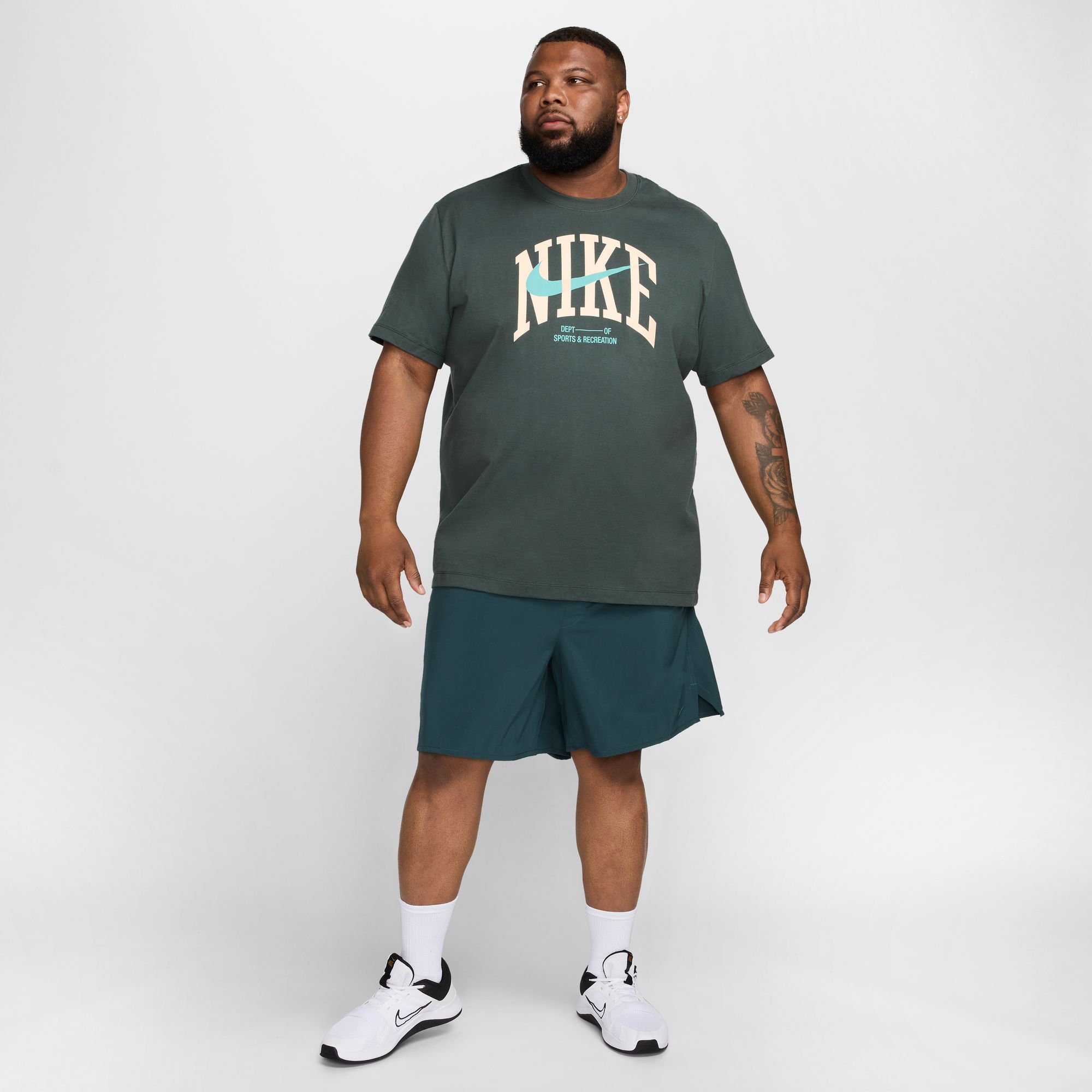 NIKE M NK DF TEE MODERN FITNESS VINTAGE GREEN – Bild 4