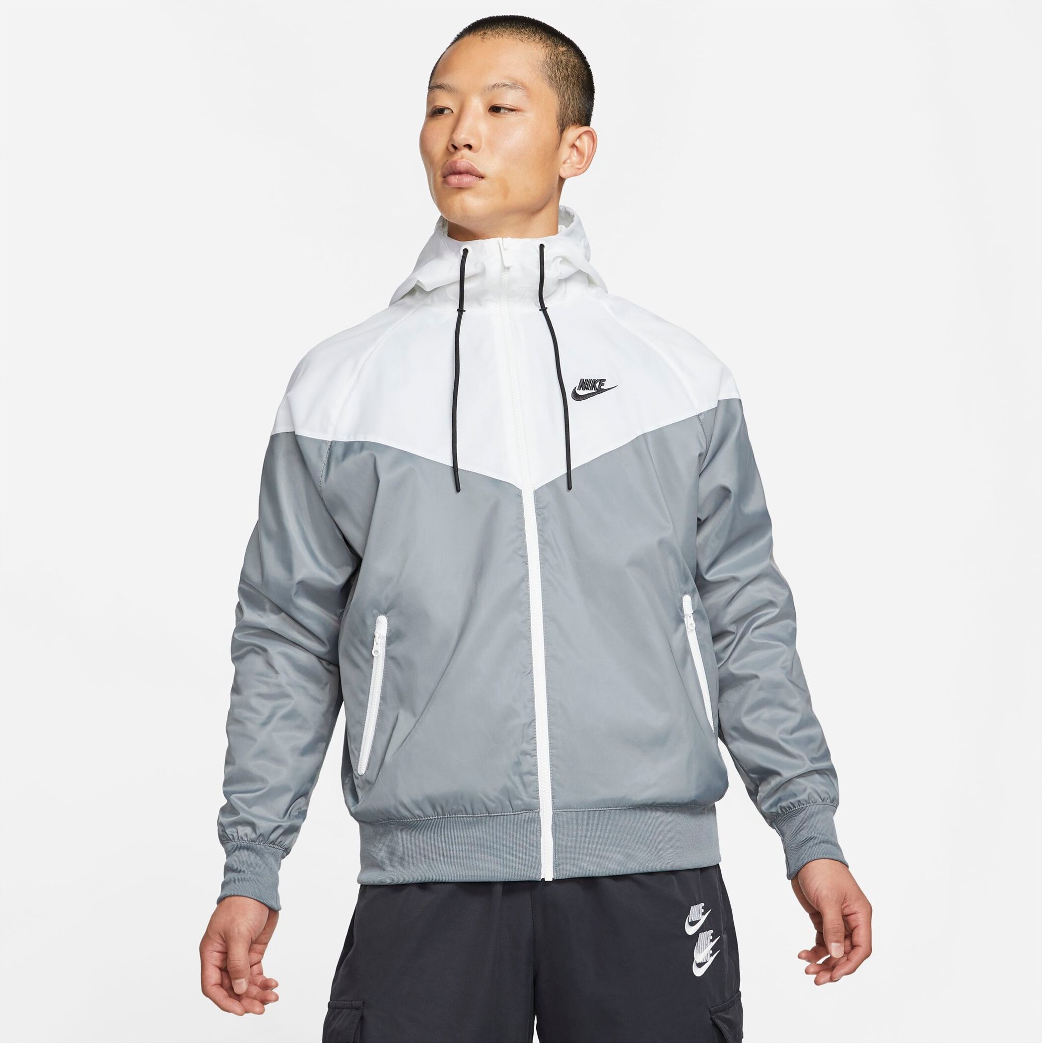 NIKE M NK WVN LND WR HD JKT SMOKE GREY/WHITE/SMOKE GRE