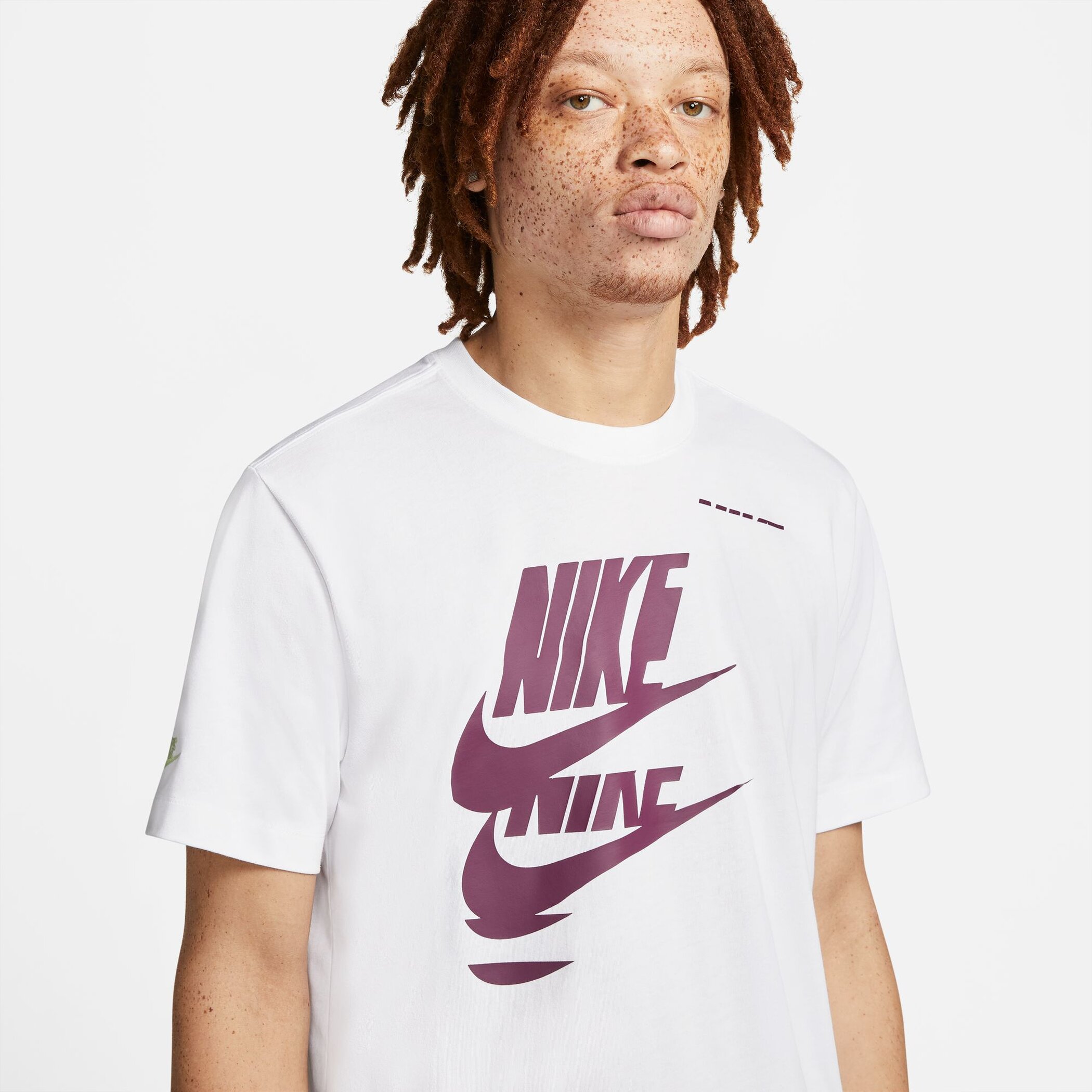 NIKE M NSW ESS+ SPORT 1 TEE – Bild 4