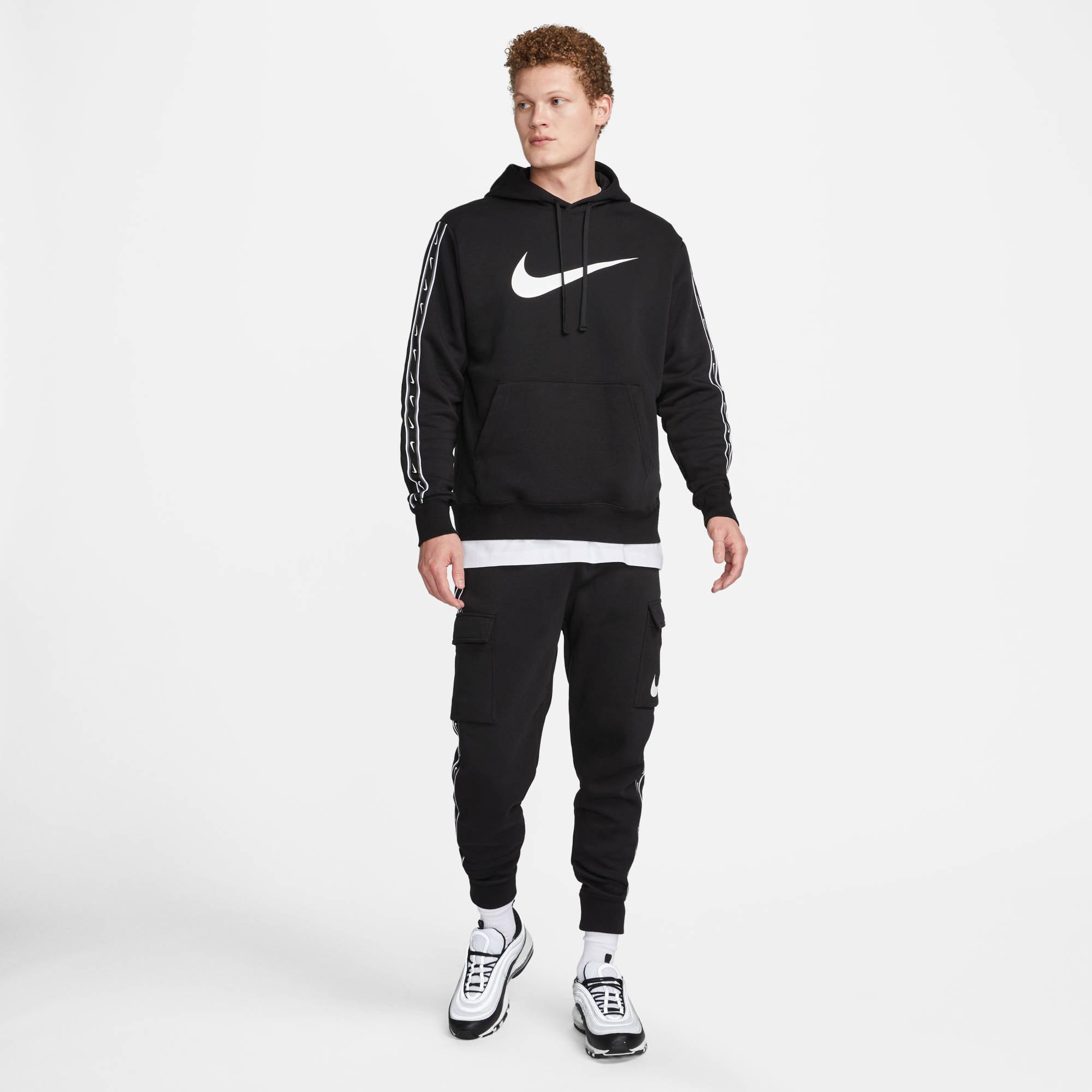 NIKE M NSW REPEAT SW FLC PO HOOD BB BLACK/BLACK/WHITE – Bild 6