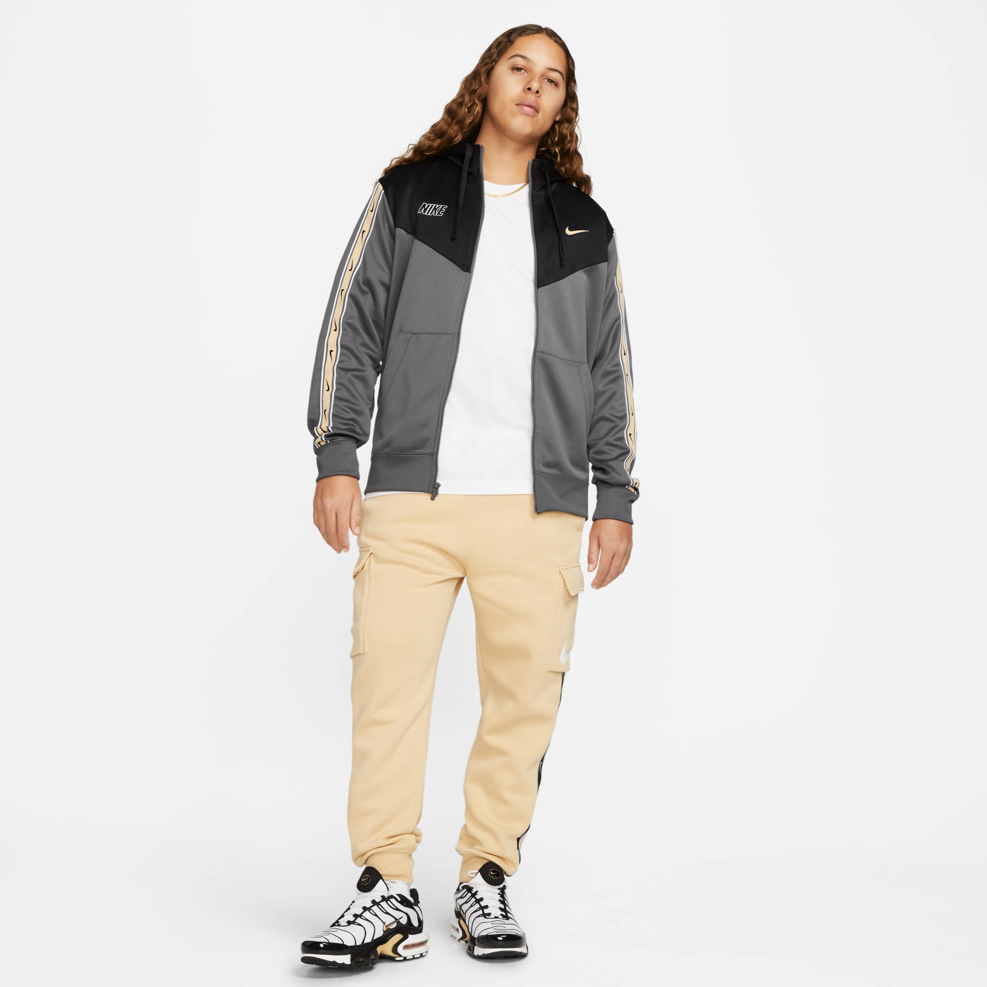 NIKE M NSW REPEAT SW PK FZ HOODY IRON GREY/BLACK/SESAME – Bild 6