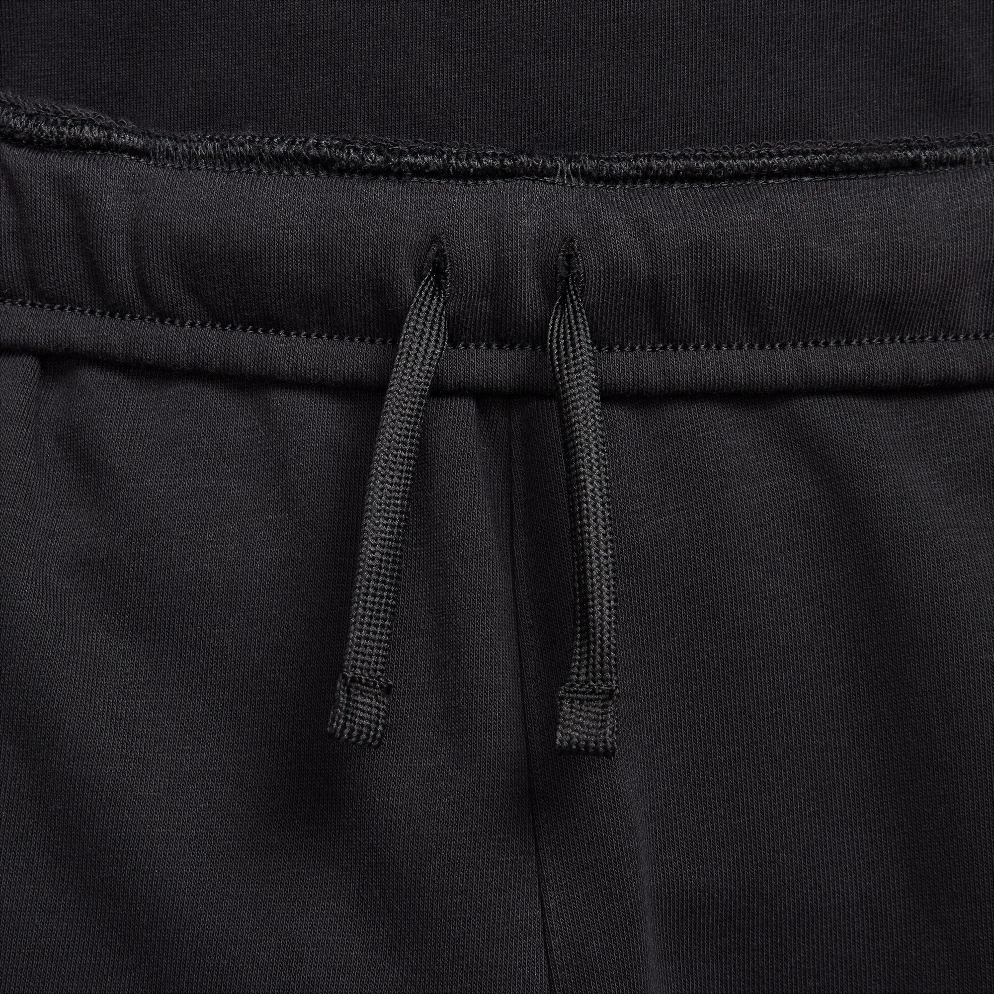 NIKE M NSW SW AIR SHORT FT BLACK/WHITE/METALLIC GOLD – Bild 4