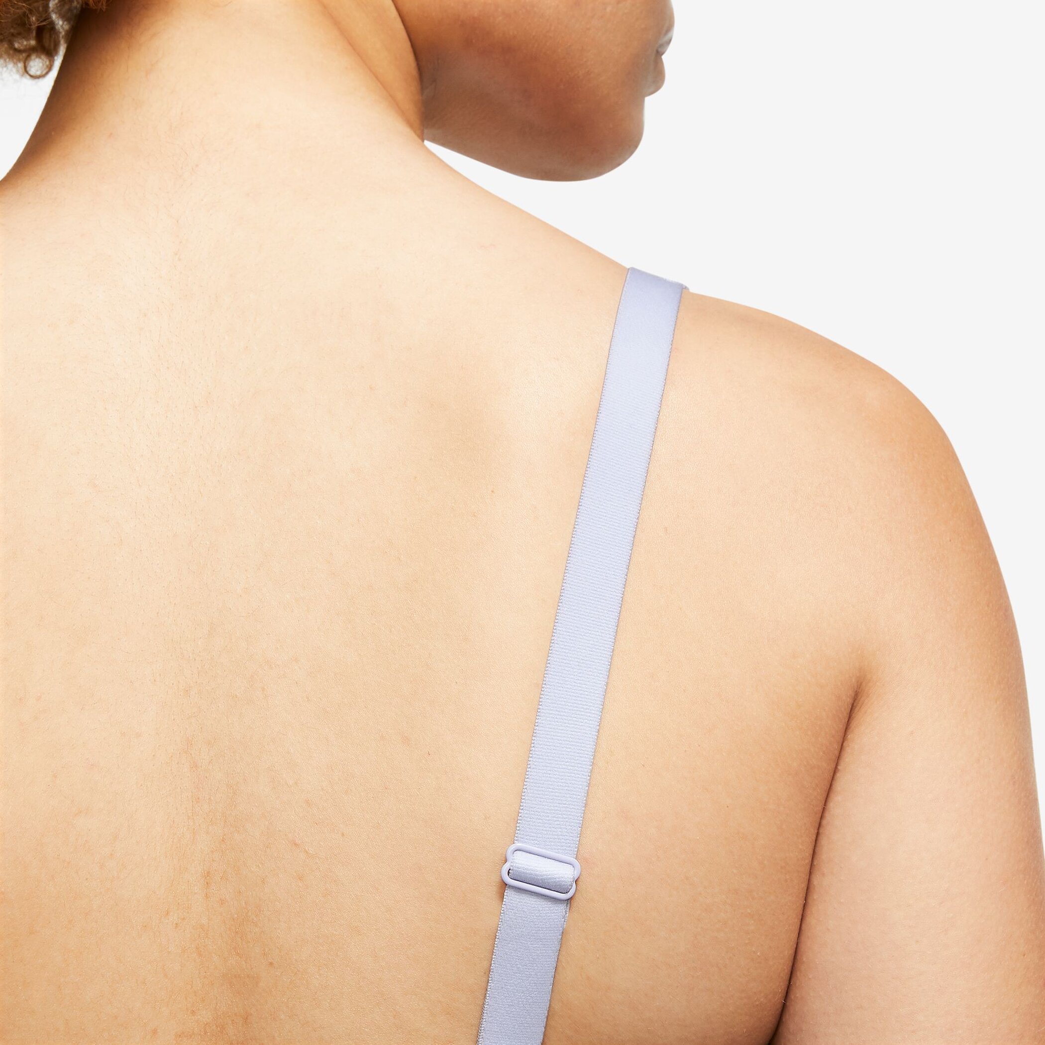 NIKE W NK DF INDY PLUNGE CUTOUT BRA OXYGEN PURPLE/INDIGO HAZE – Bild 3