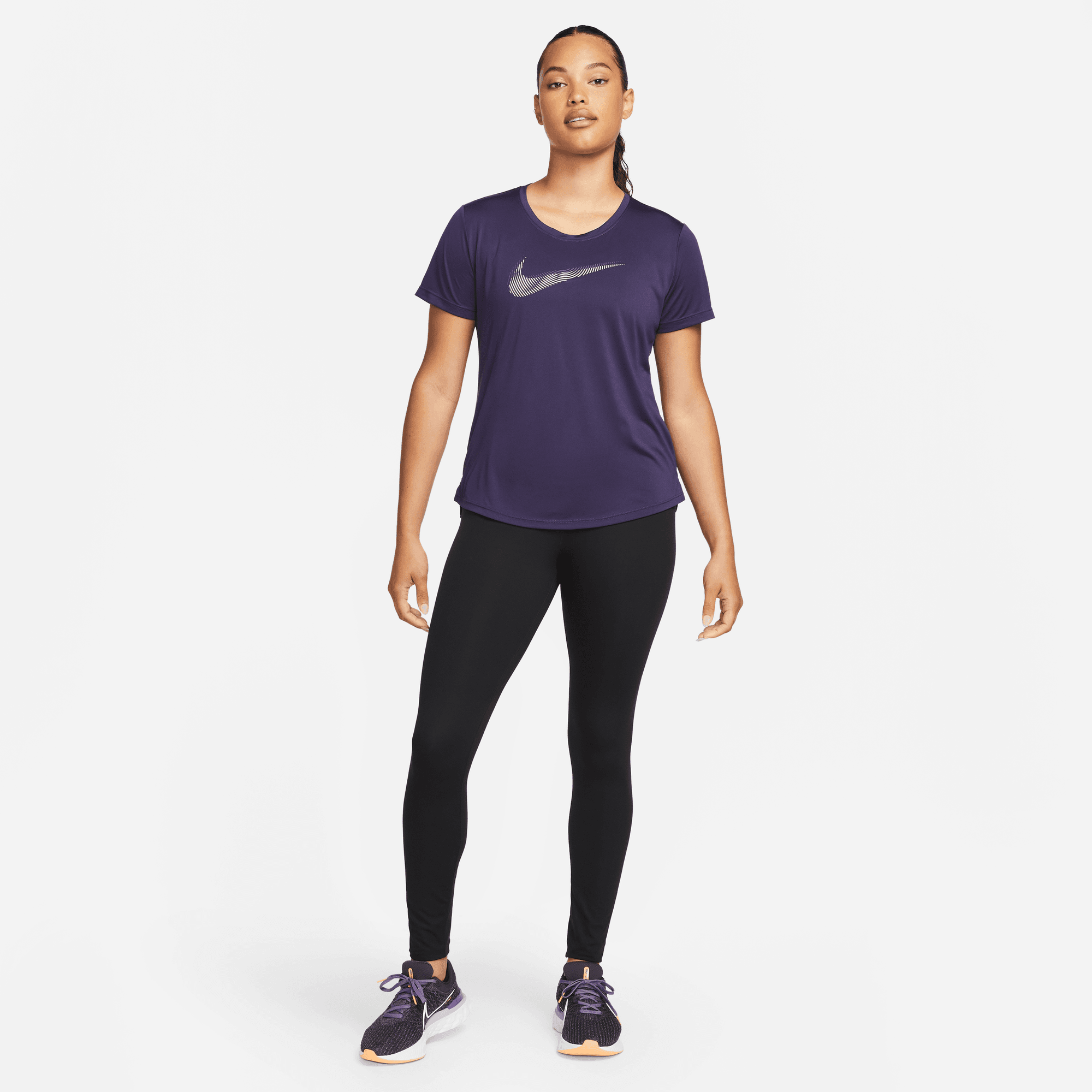NIKE W NK DF SWOOSH HBR SS TOP PURPLE INK/DISCO PURPLE – Bild 5