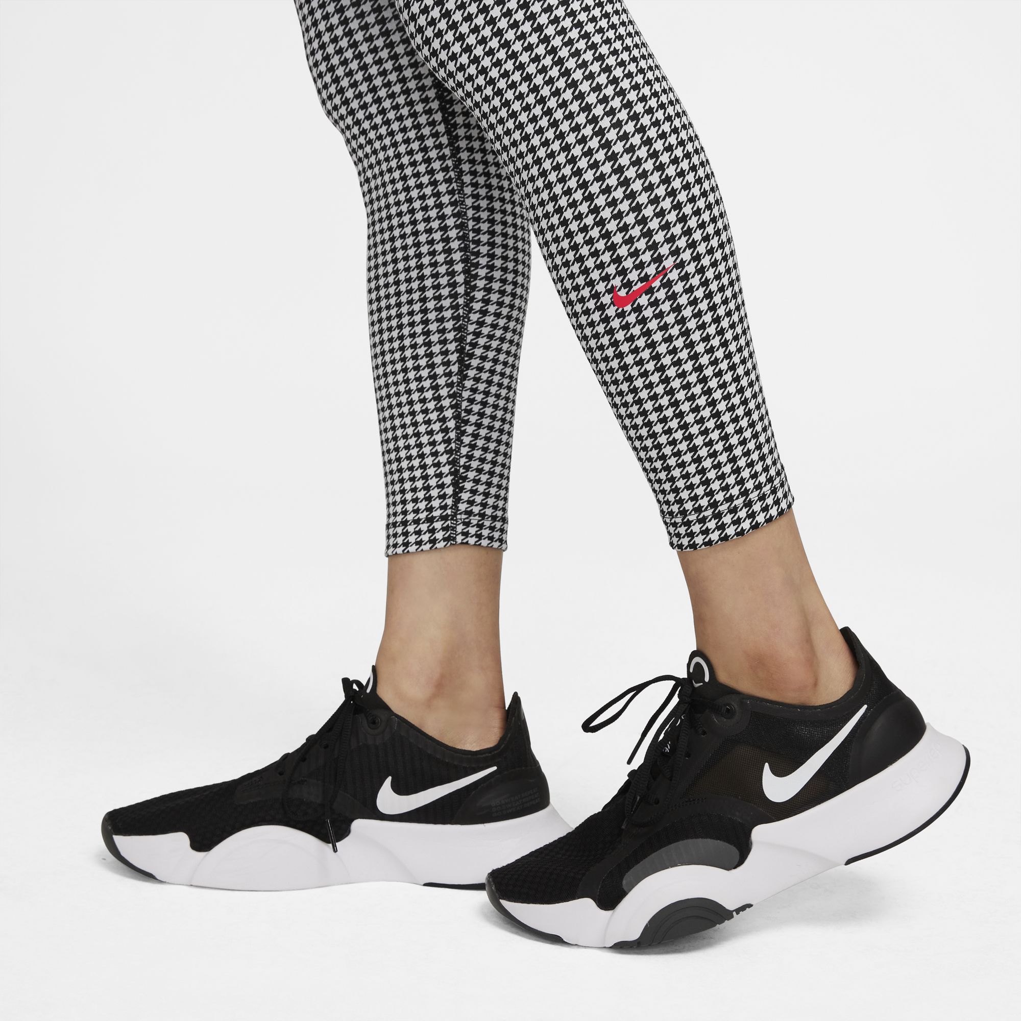 NIKE W NK ONE DF ICNCLSH PR MR 7/8 WHITE/BLACK/CHILE RED – Bild 5