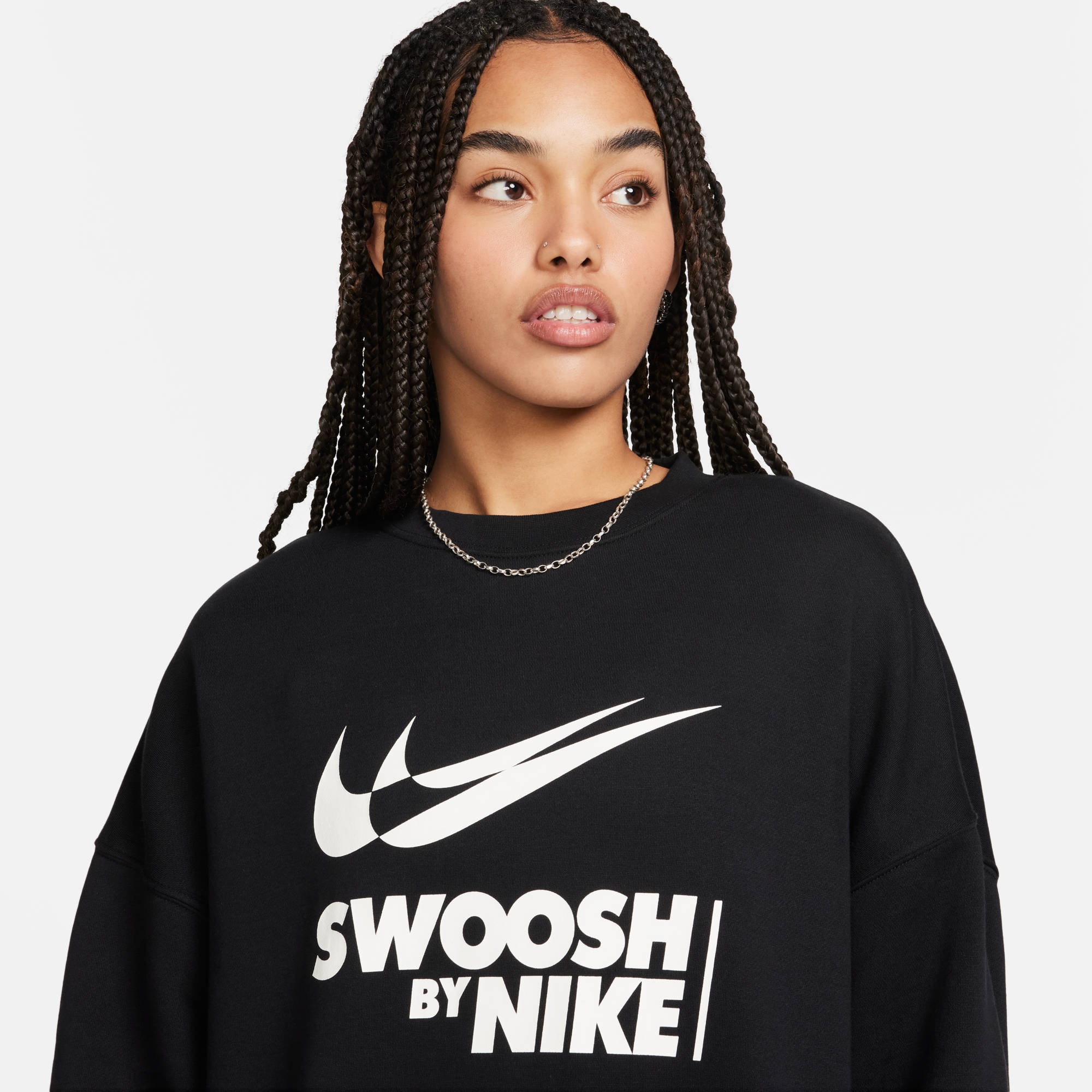 NIKE W NSW FLC OS CREW GLS BLACK/SAIL – Bild 3