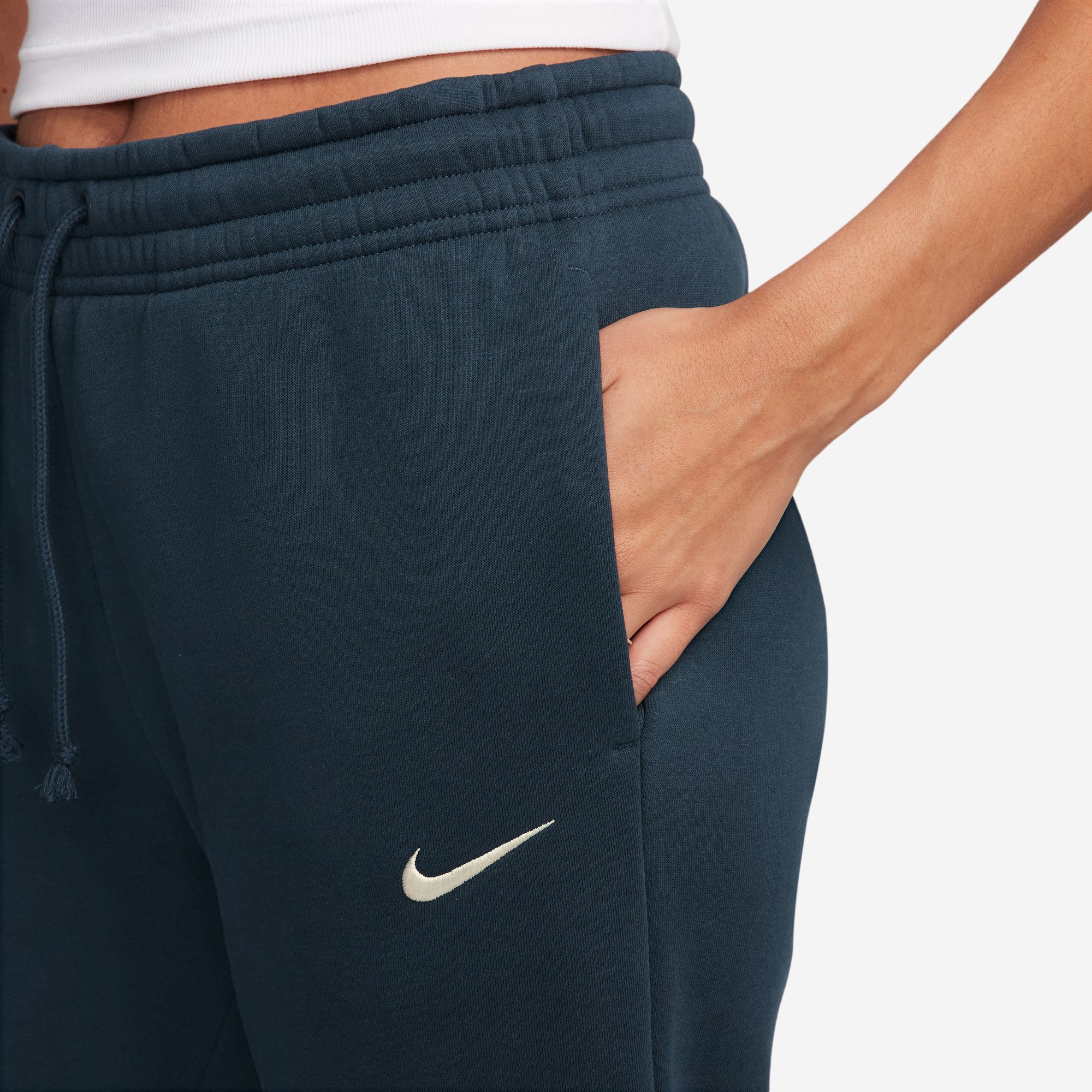NIKE W NSW PHNX FLC MR PANT STD ARMORY NAVY/SAIL – Bild 3