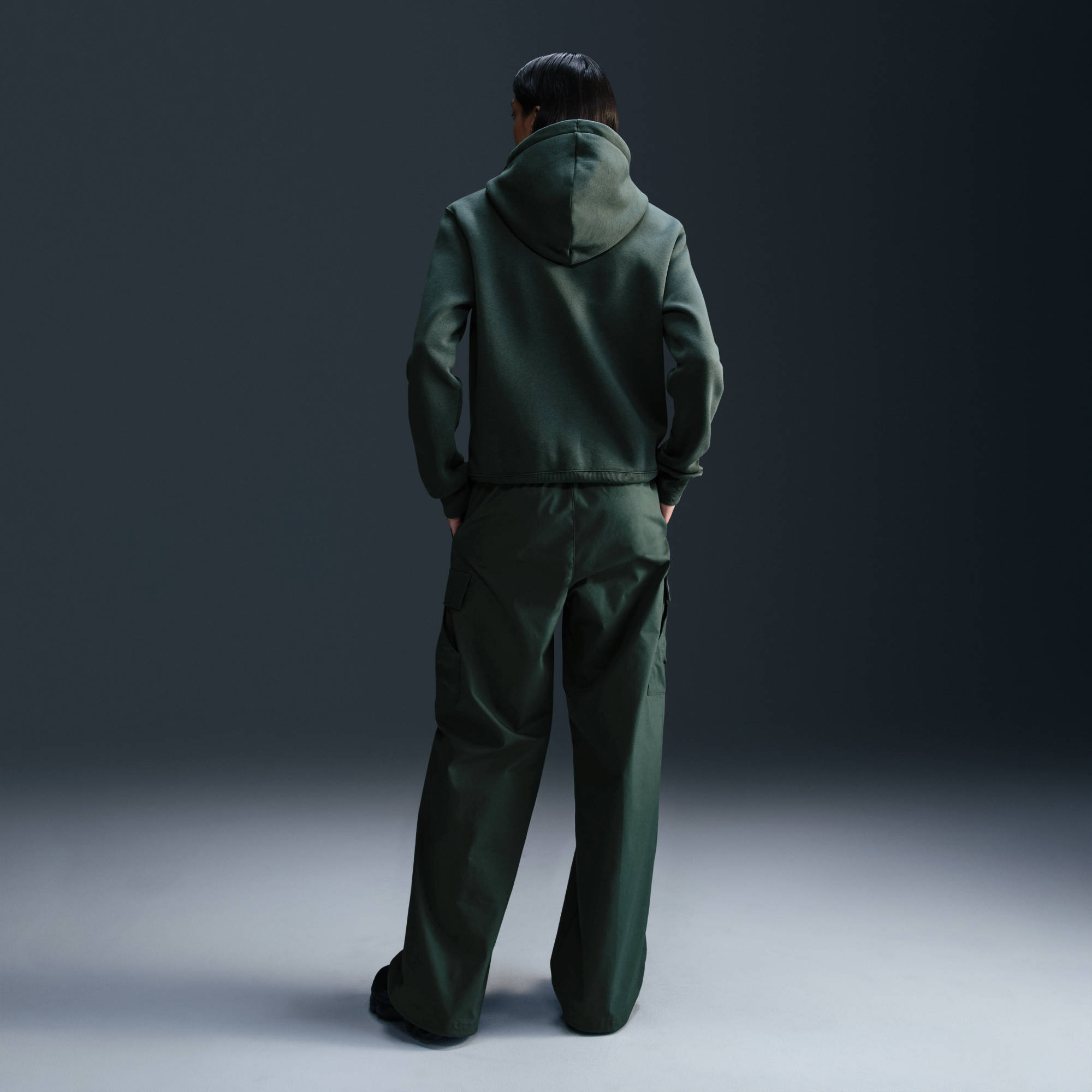 NIKE W NSW PHNX FLC STD PO HOODIE VINTAGE GREEN/SAIL – Bild 2