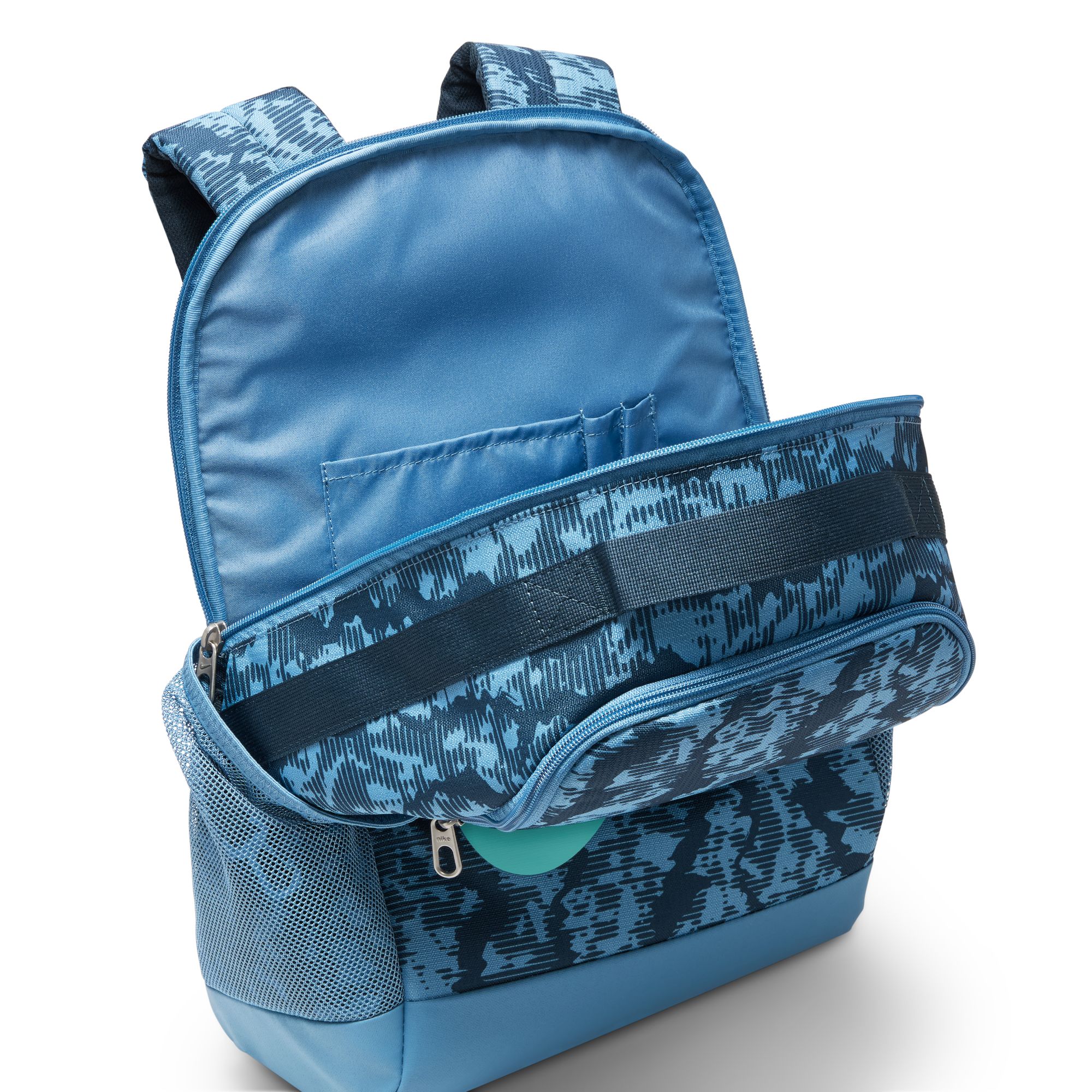 NIKE Y NK BRSLA BKPK - CAT AOP FA24 ARMORY NAVY/AEGEAN STORM/GREEN – Bild 4