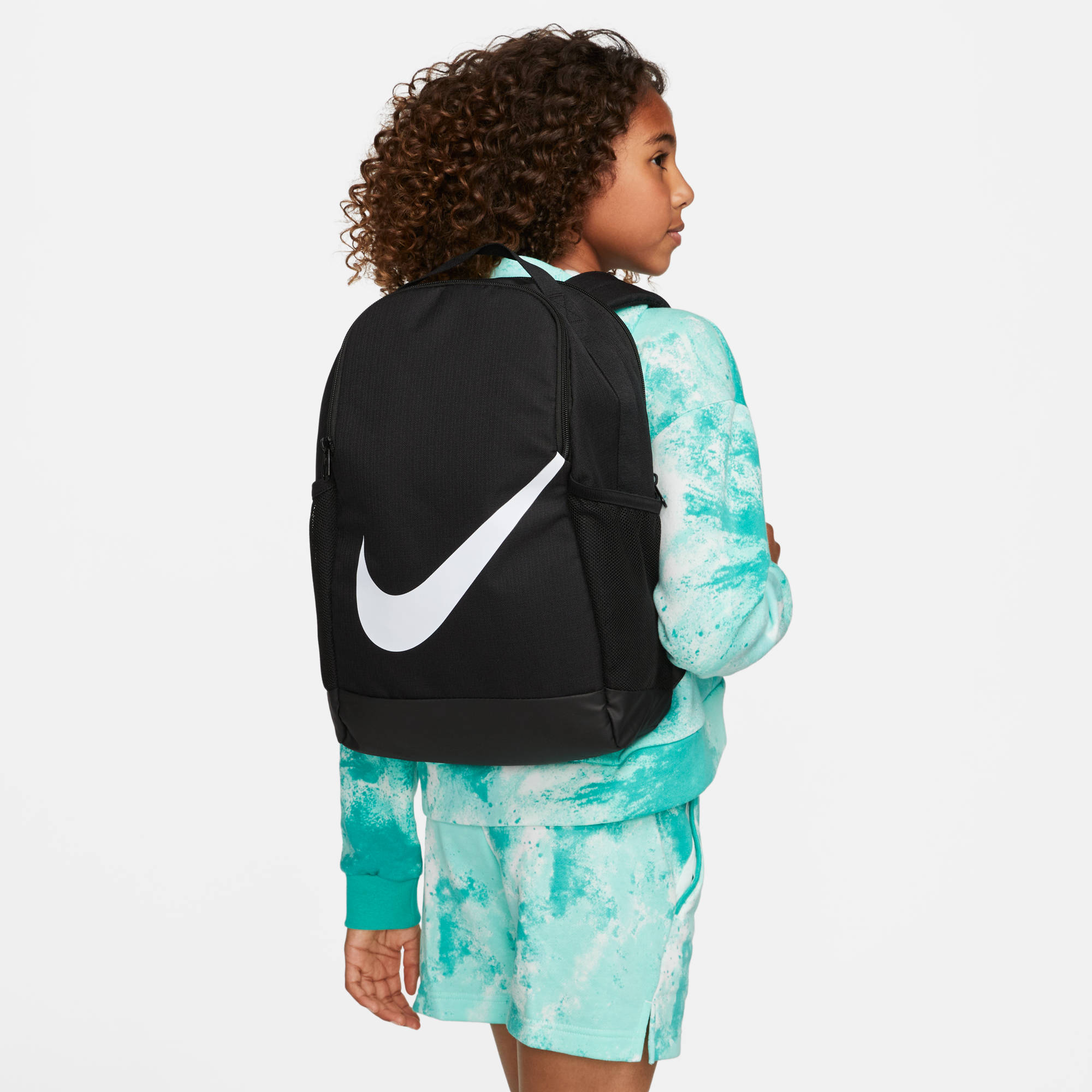 NIKE Y NK BRSLA BKPK - SP23 BLACK/BLACK/WHITE – Bild 2
