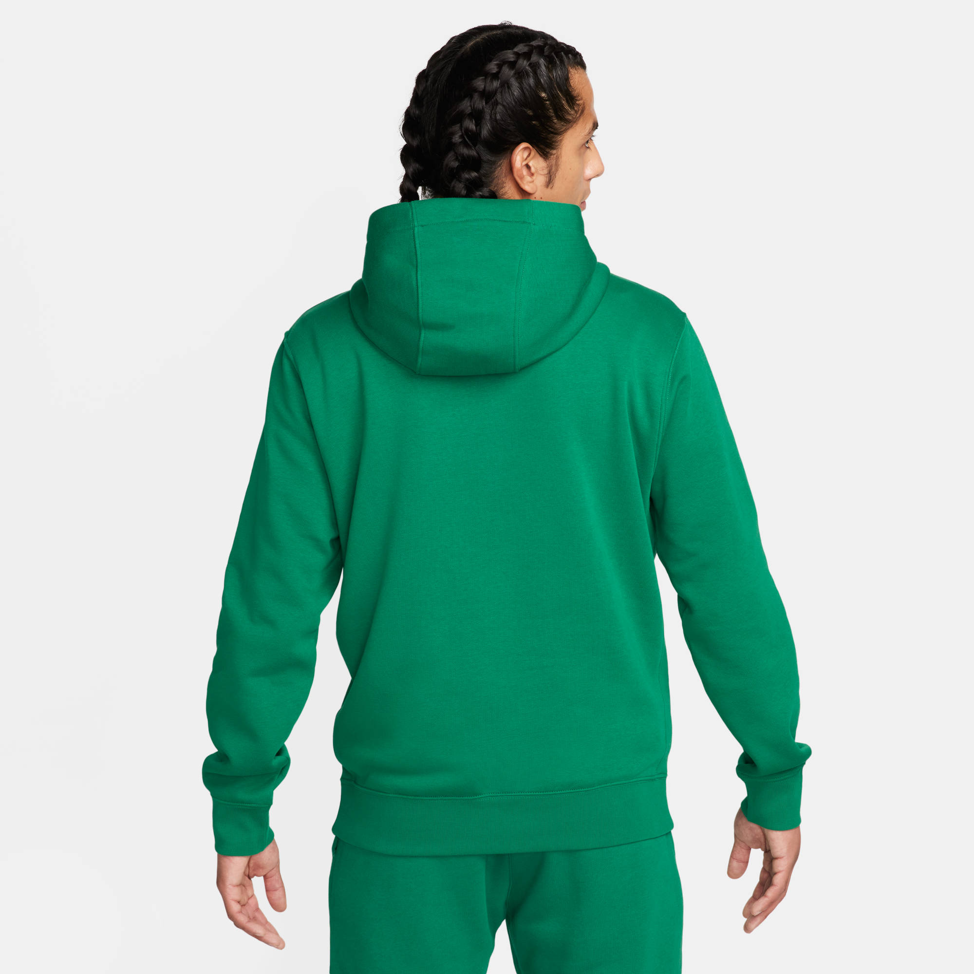 NIKE M NK CLUB BB PO HDY STACK GX MALACHITE/SAIL/SAFETY ORANGE – Bild 2