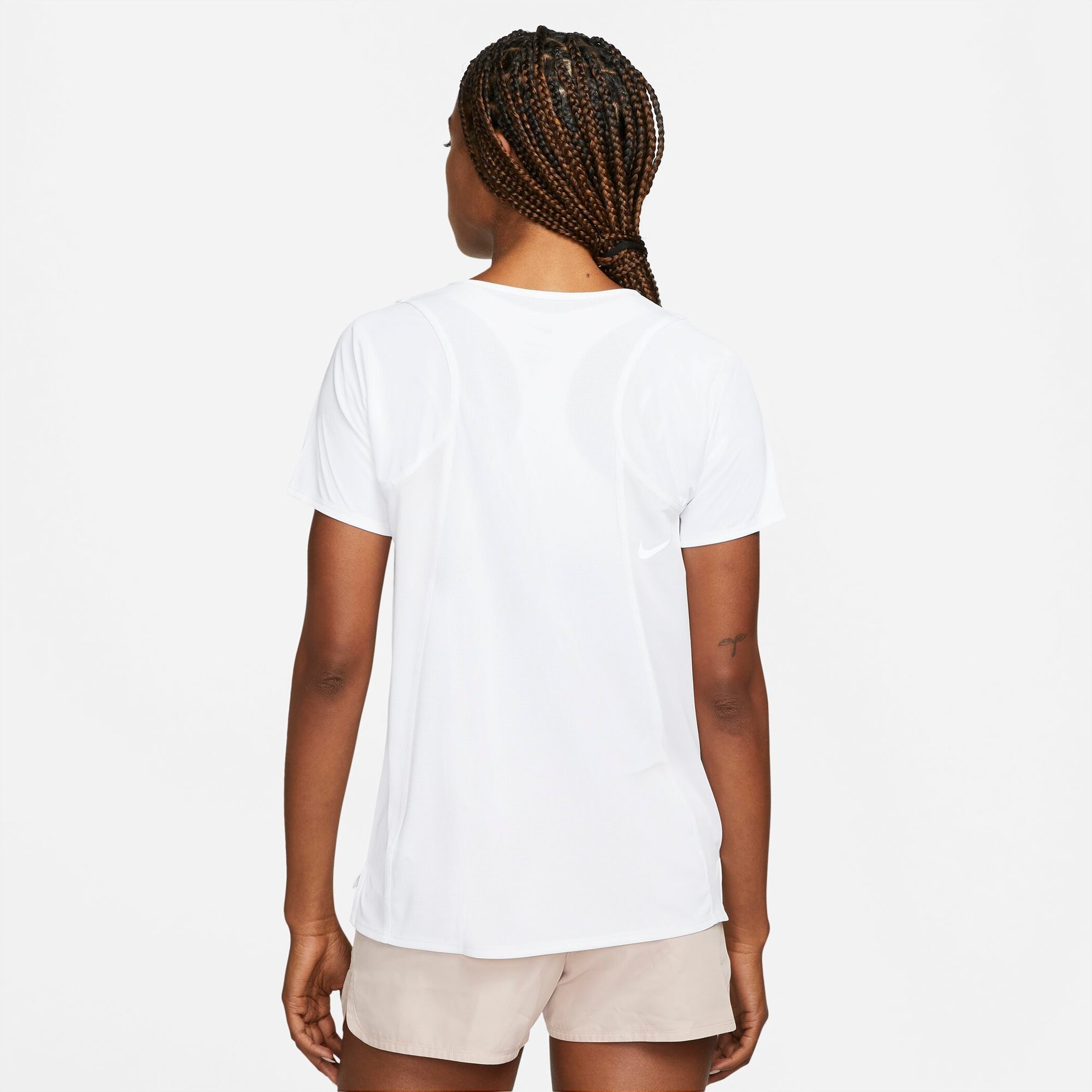 NIKE W NK FAST DF SS TOP WHITE/REFLECTIVE SILV – Bild 2