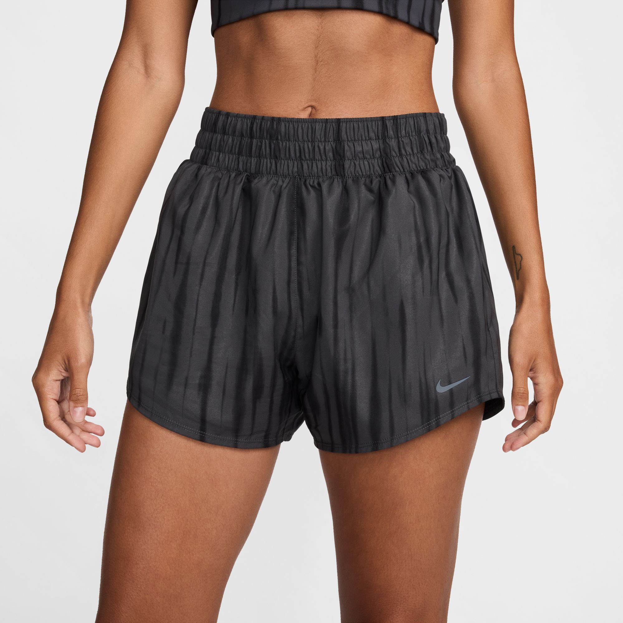 NIKE W NK ONE DF HR 3IN BR AOP ANTHRACITE/BLACK/BLACK – Bild 2