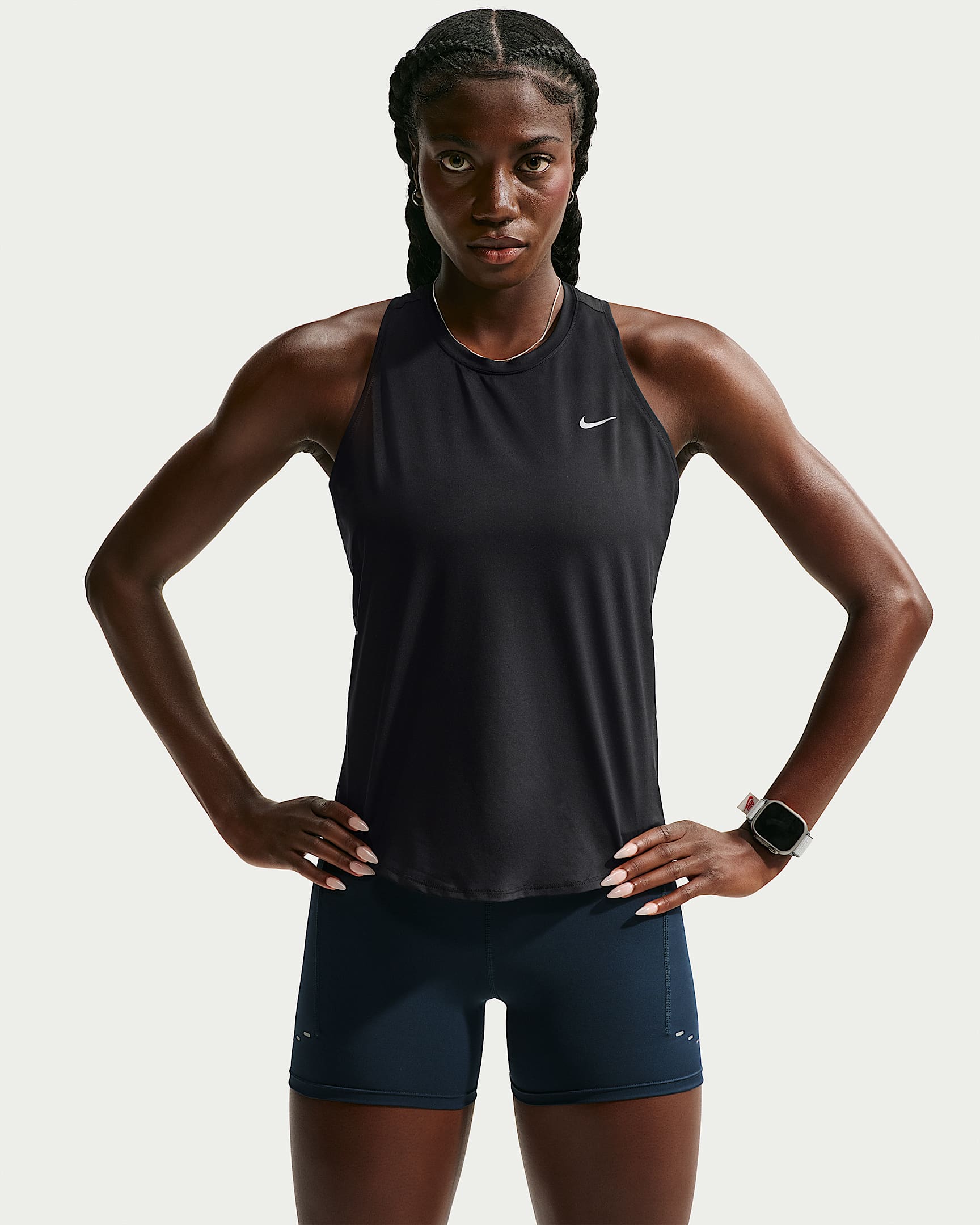 NIKE W NK SWIFT DF TANK STNDRD BLACK/REFLECTIVE SILV