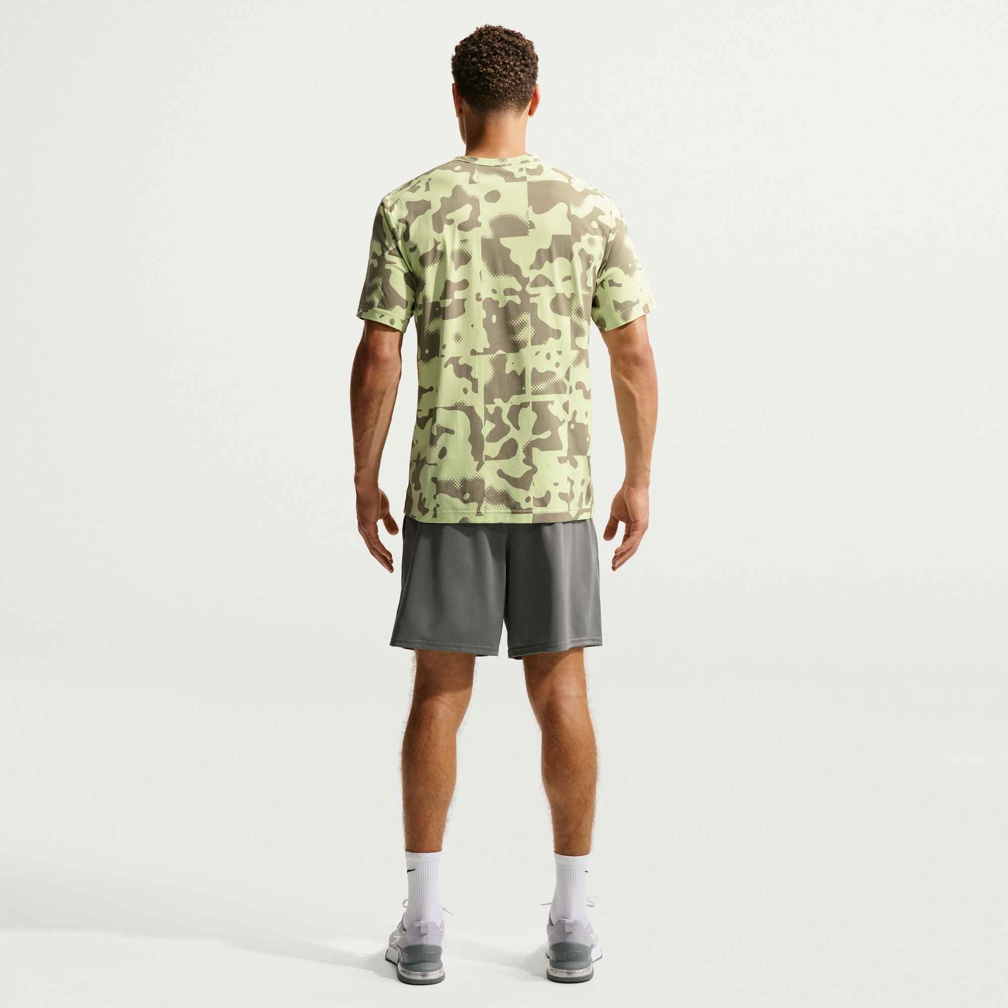NIKE M NK DF FLEX 7IN SHORT K SMOKE GREY/BLACK – Bild 2