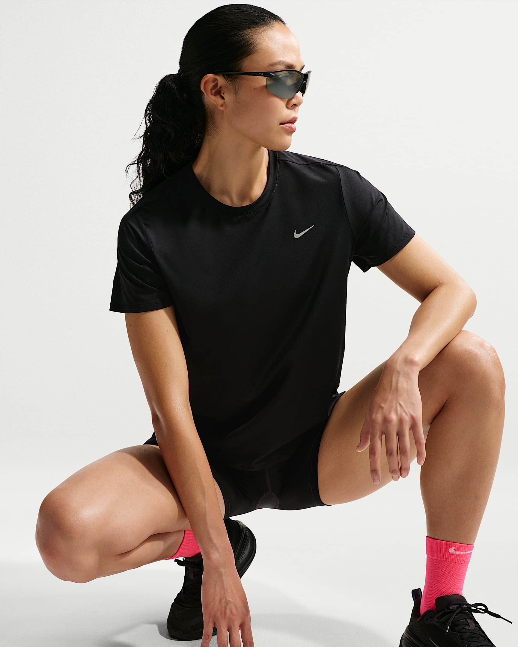 NIKE W NK SWIFT DF TOP SS STNDRD ALUMINUM/REFLECTIVE SILV – Bild 3